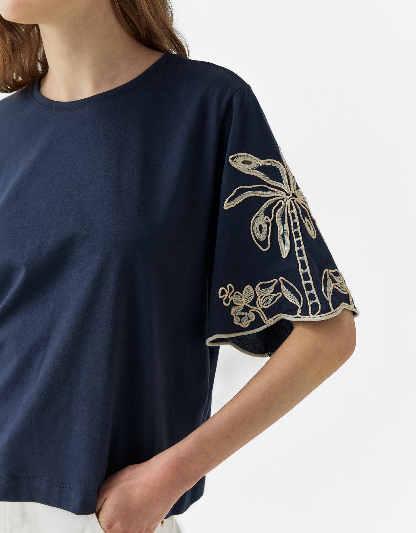 image_adedb052-0eea-431d-ae33-a41ac3efcb44