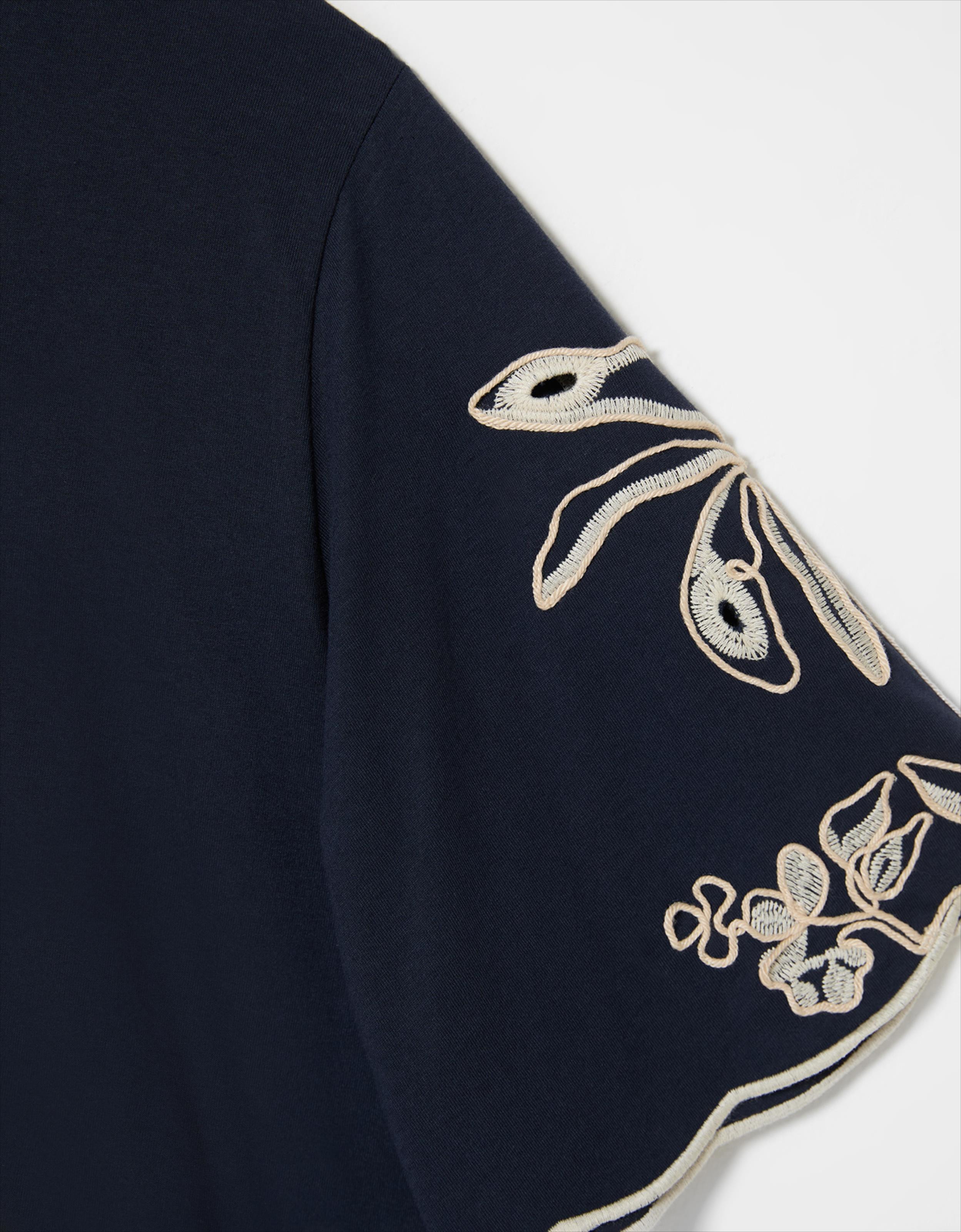 image_4bc2e3b8-b345-48fd-aab4-2b17230cc64d