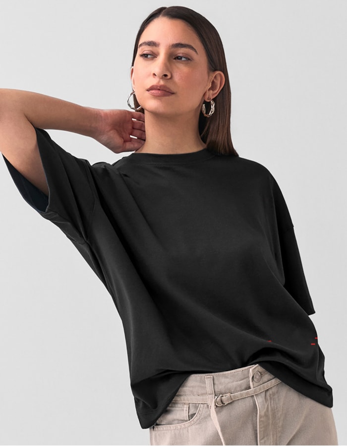 Shoulder — T-Shirt Boxy Algodão Pima Preta