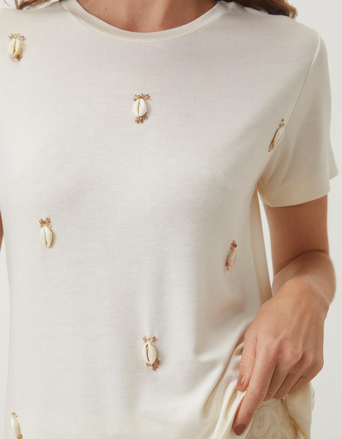 image_d5ad5179-ec8a-45f7-9a7c-d6b5d2d0b34a