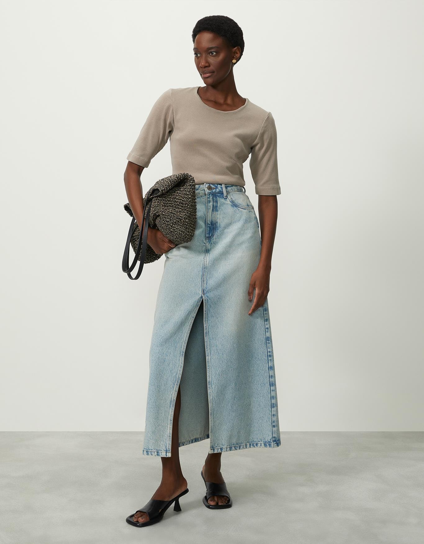 image_8b4076f0-3803-4a4d-ae11-52326f561d44