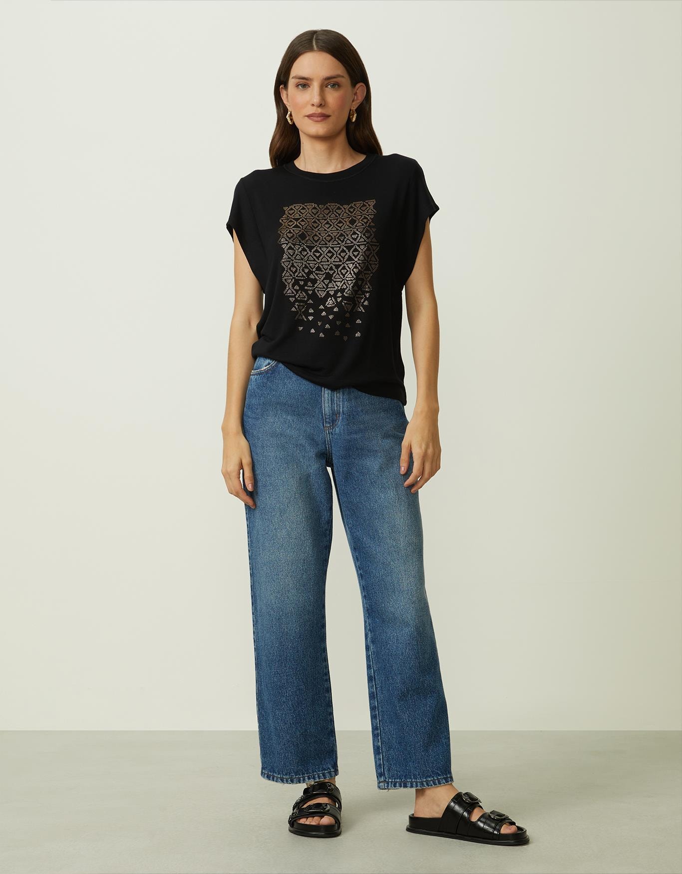 image_ab785e5e-01ec-49b3-a2c7-e7de200a4bd2