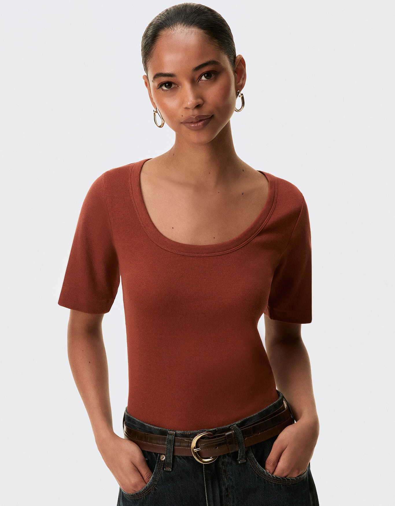 T-Shirt Decote U
