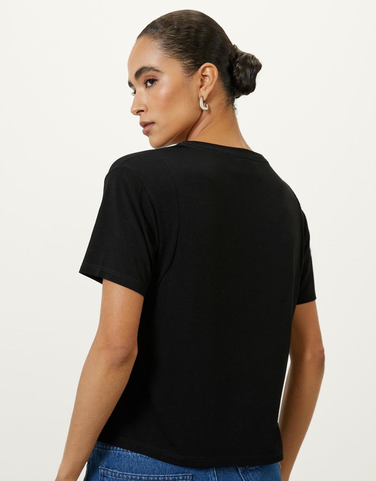 image_ea4a44fd-4464-417c-98fe-e5bb472b6c3f