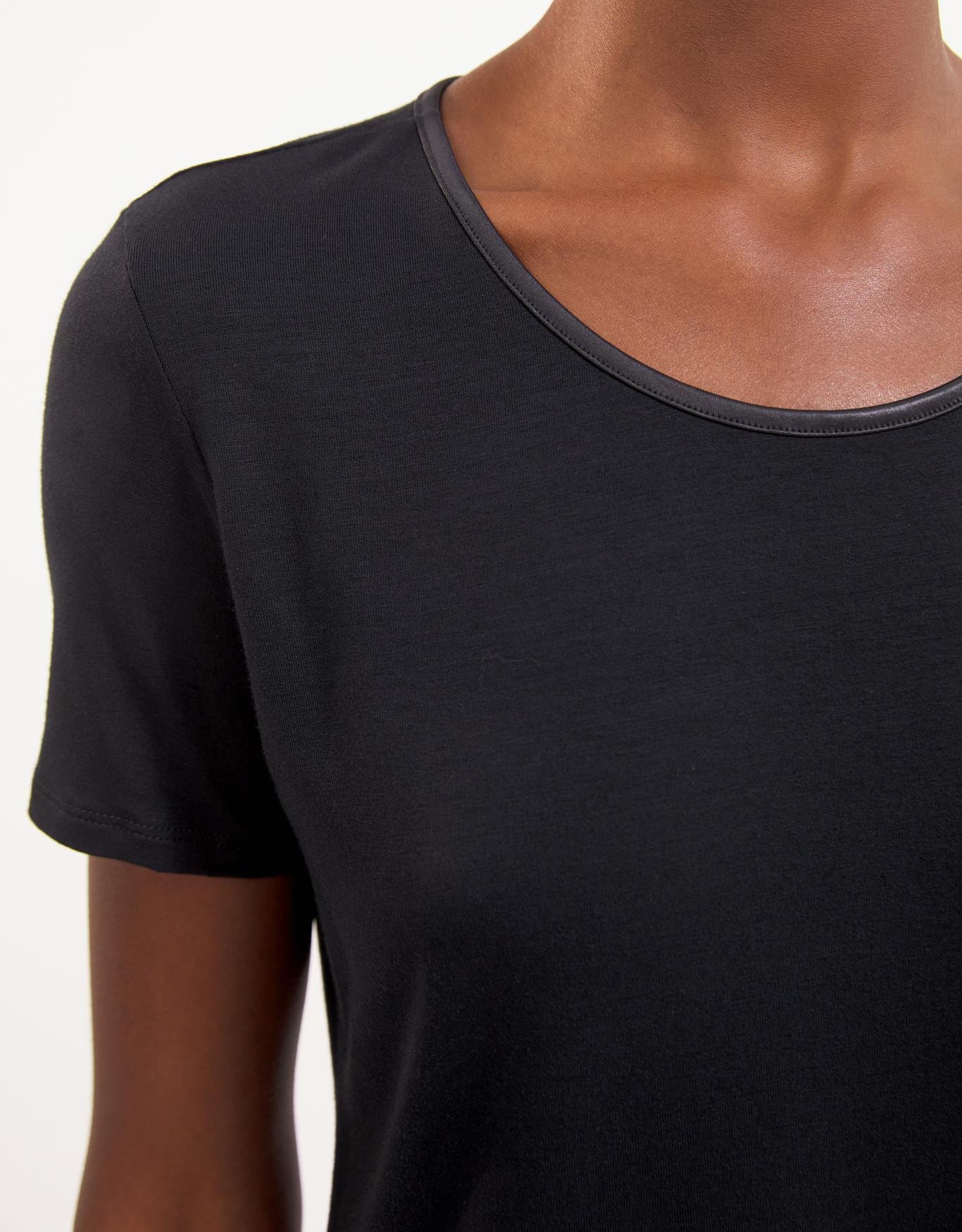 image_1b67f622-daea-4a65-8d5c-afd6239f9117