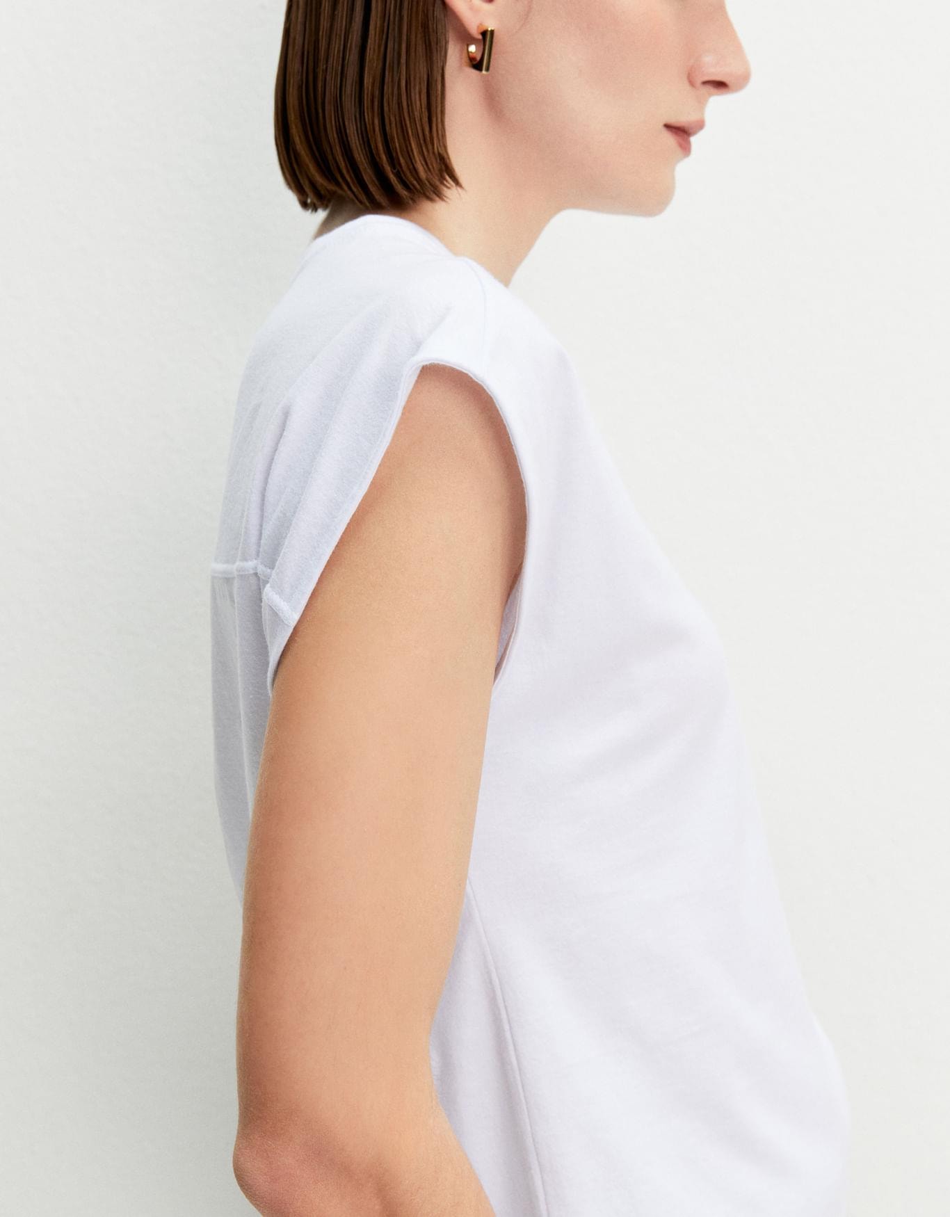 T-Shirt Detalhe Costas