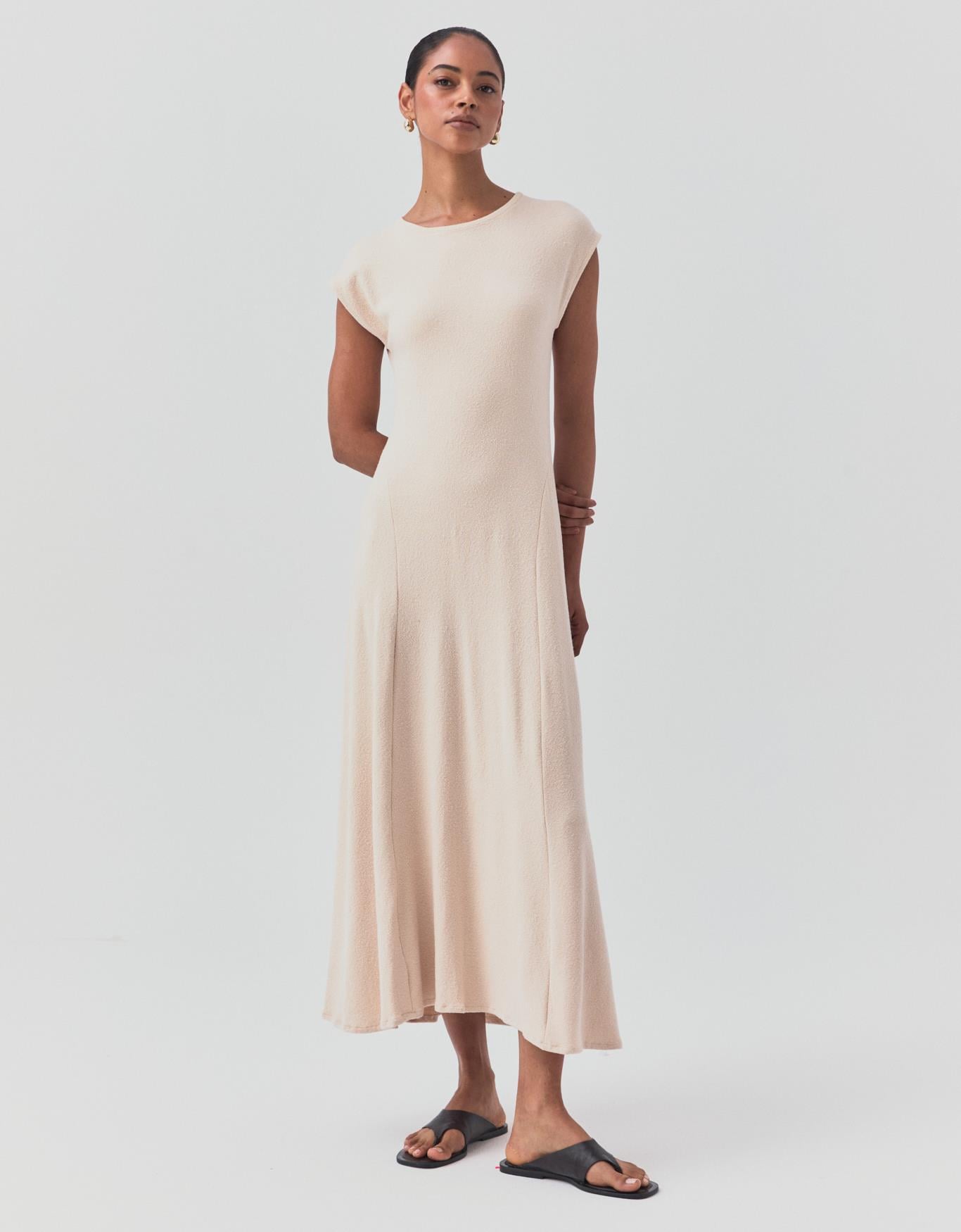 T-Shirt Dress Recortes