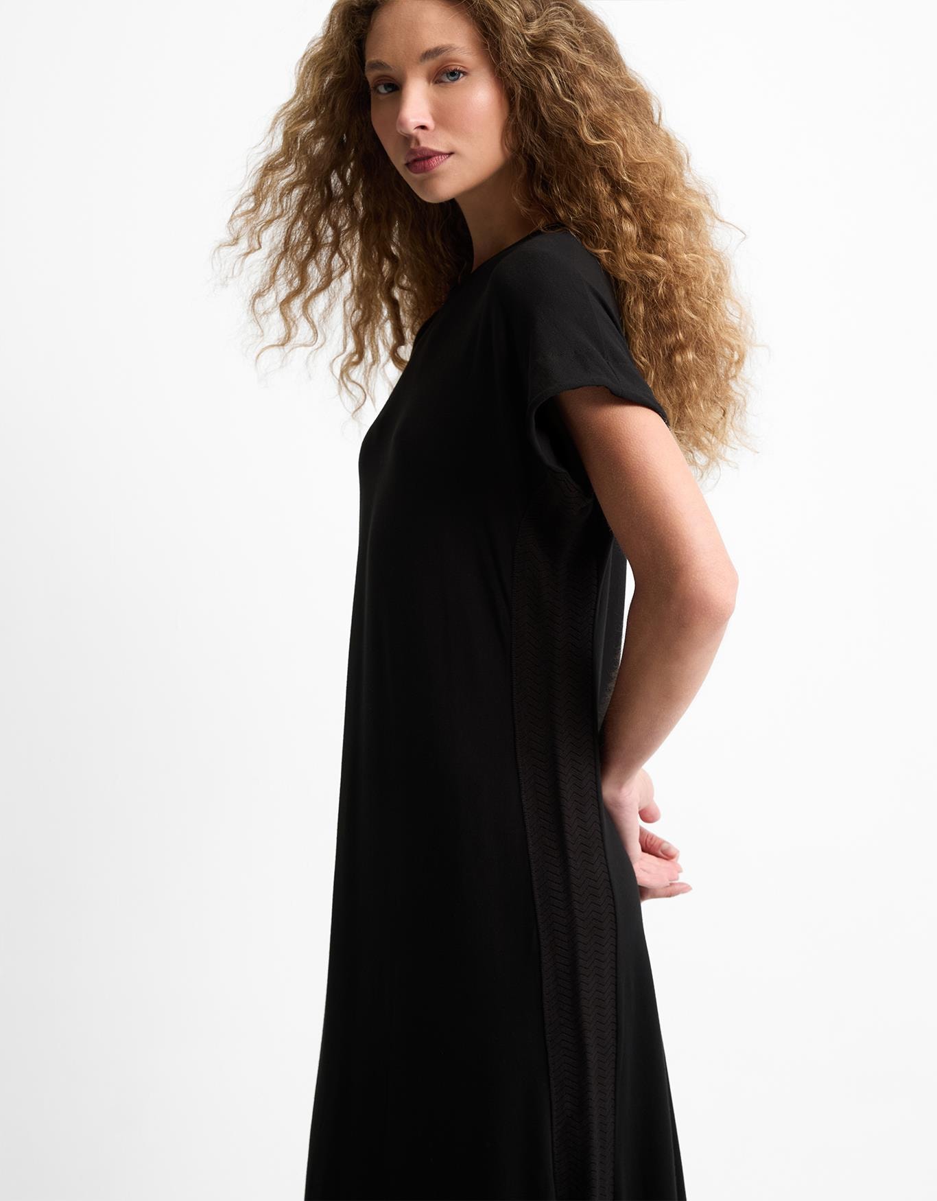 Color PRETO 