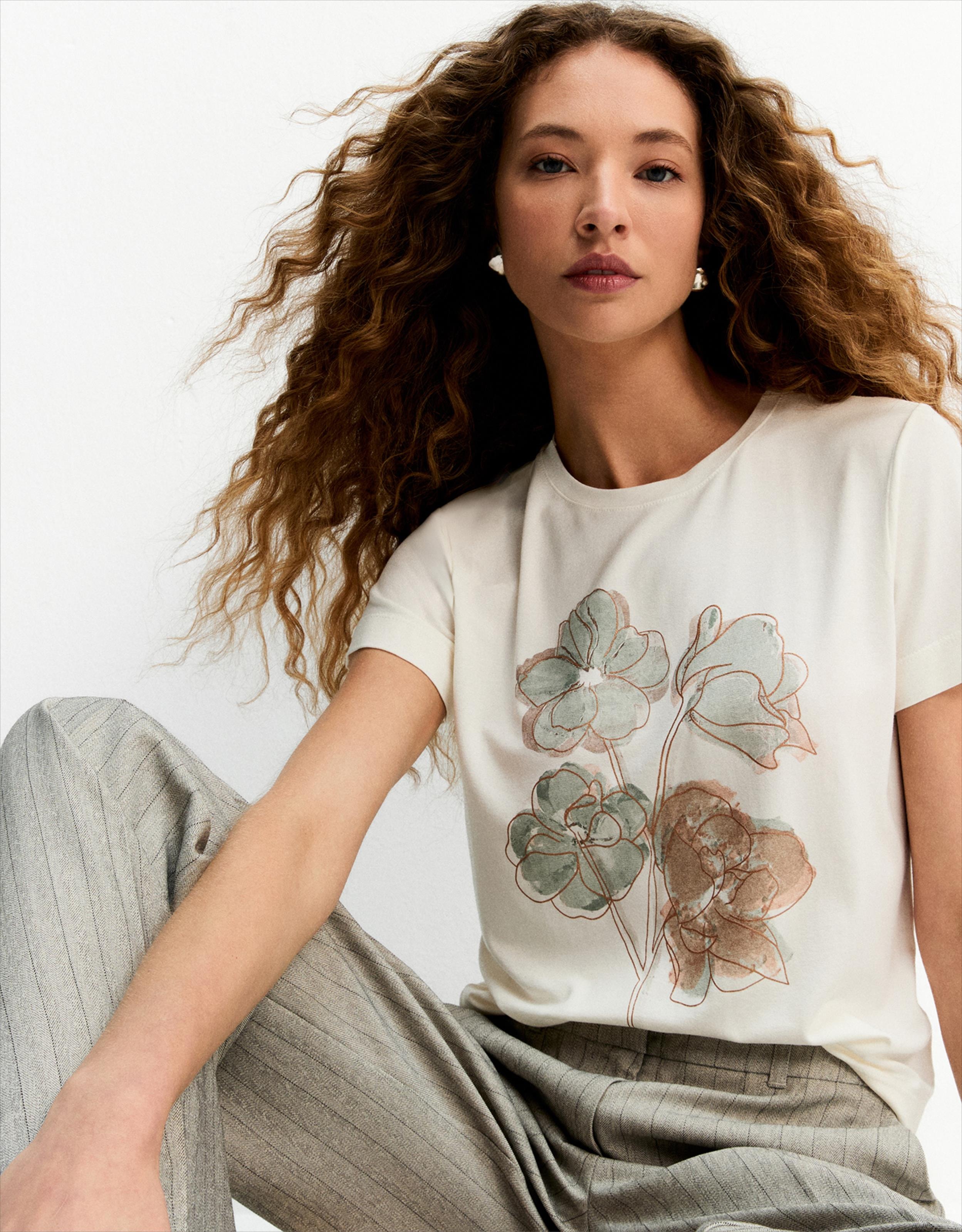 T-Shirt Floral Aquarela