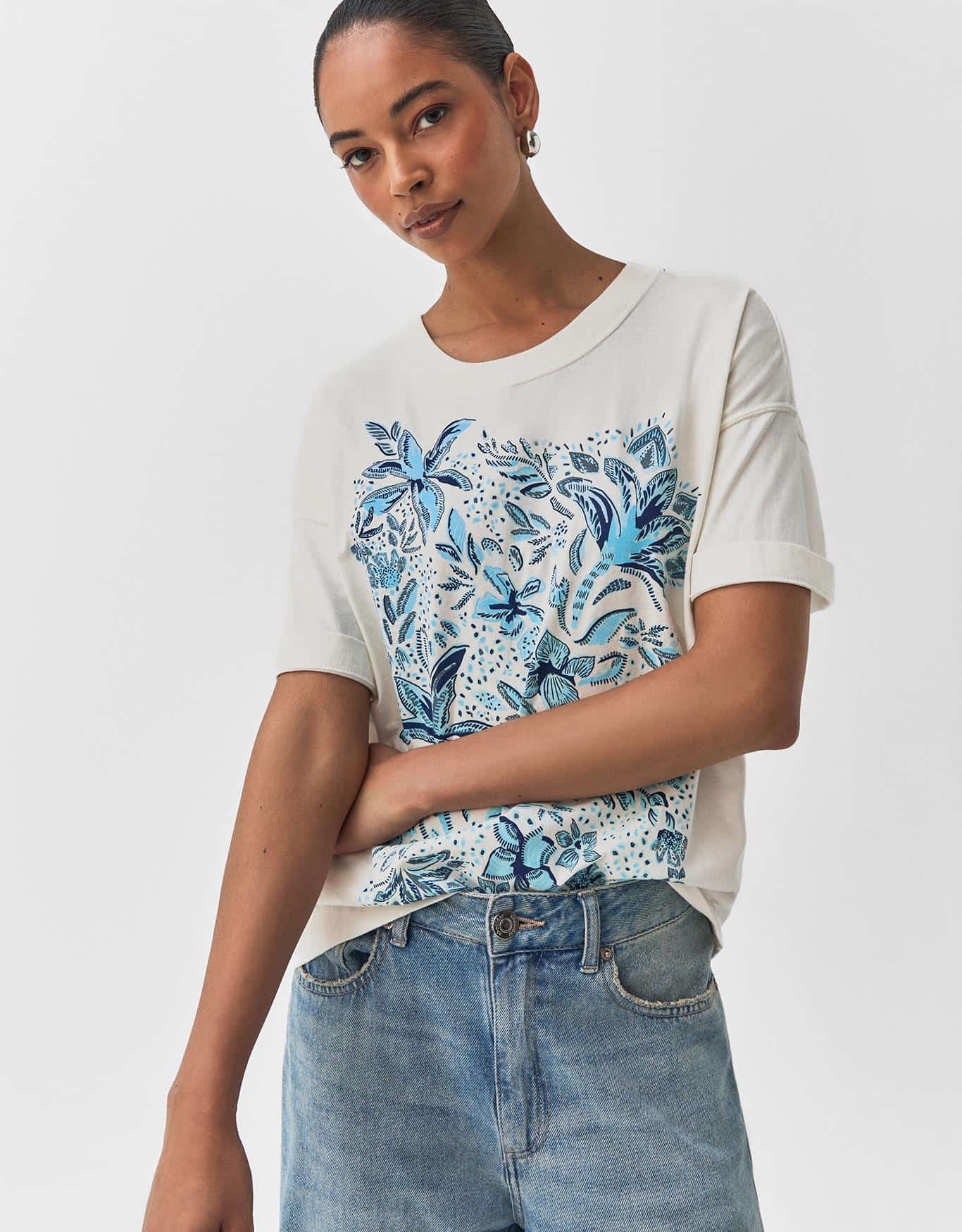 T-Shirt Floral Bordado