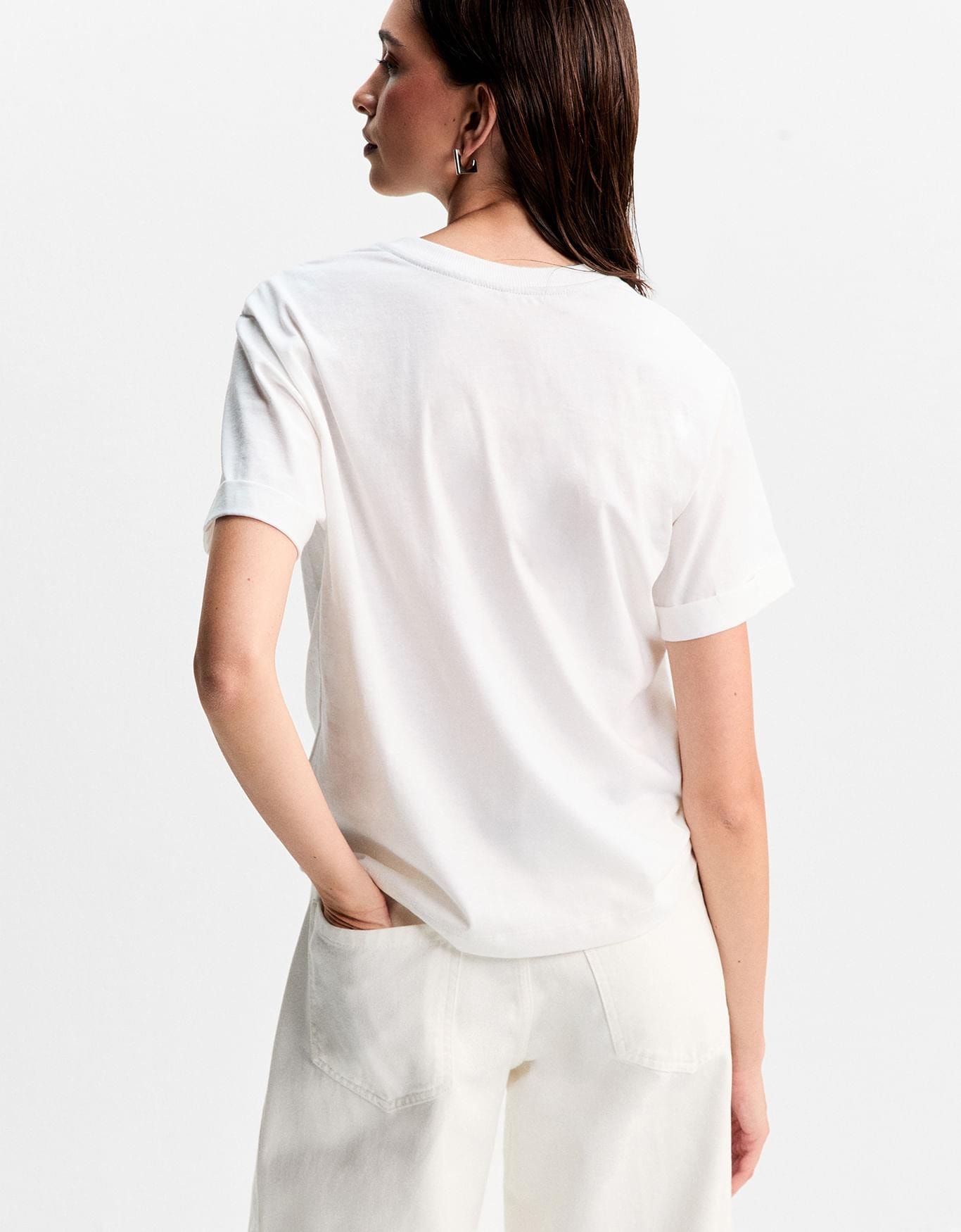 T-Shirt Folhagem Bordado