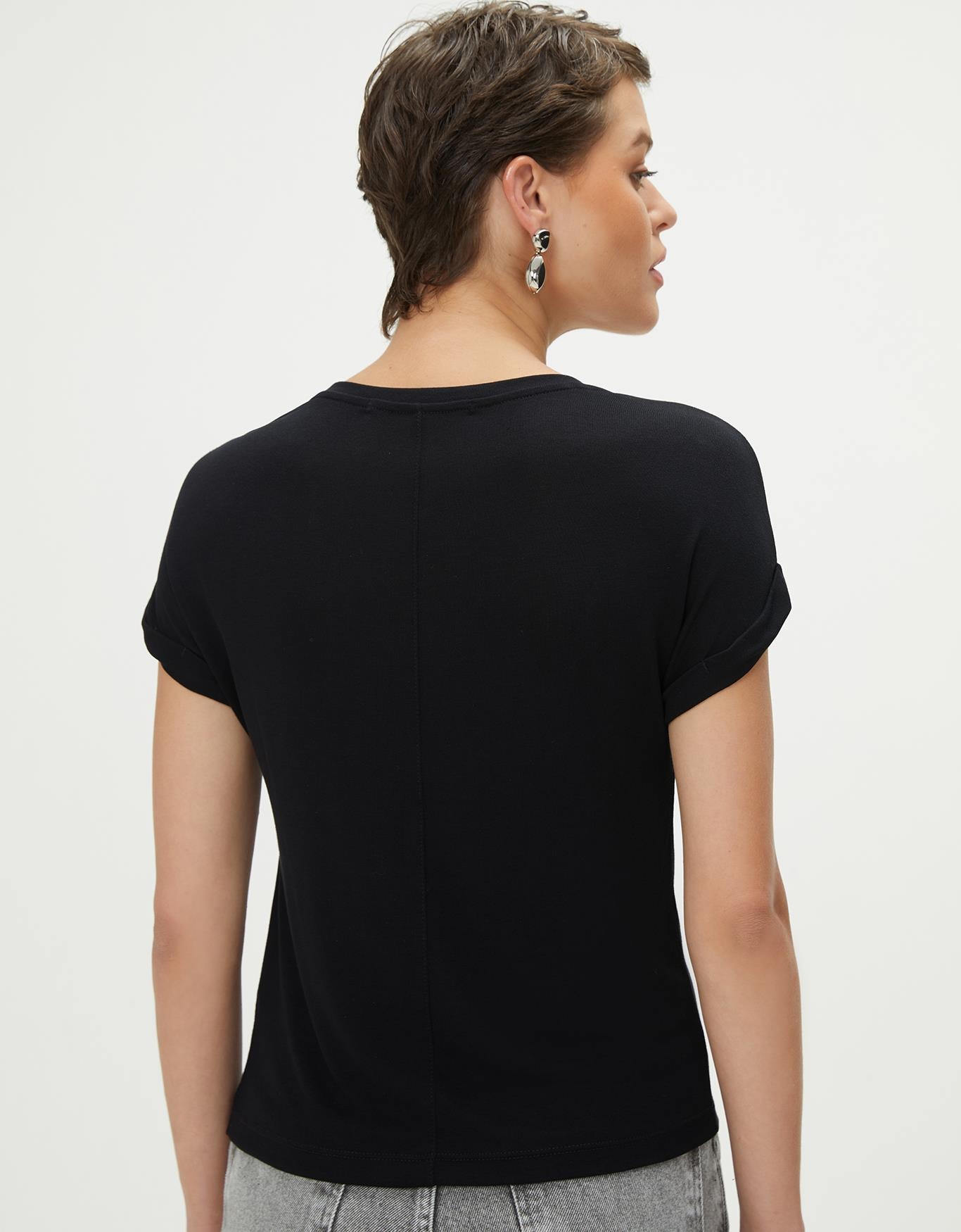 image_f56b06a8-9f16-4118-8a38-c45aa7f9822f