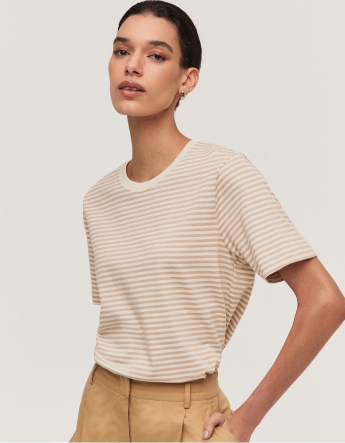 Shoulder — T-Shirt Listrada Manga Curta