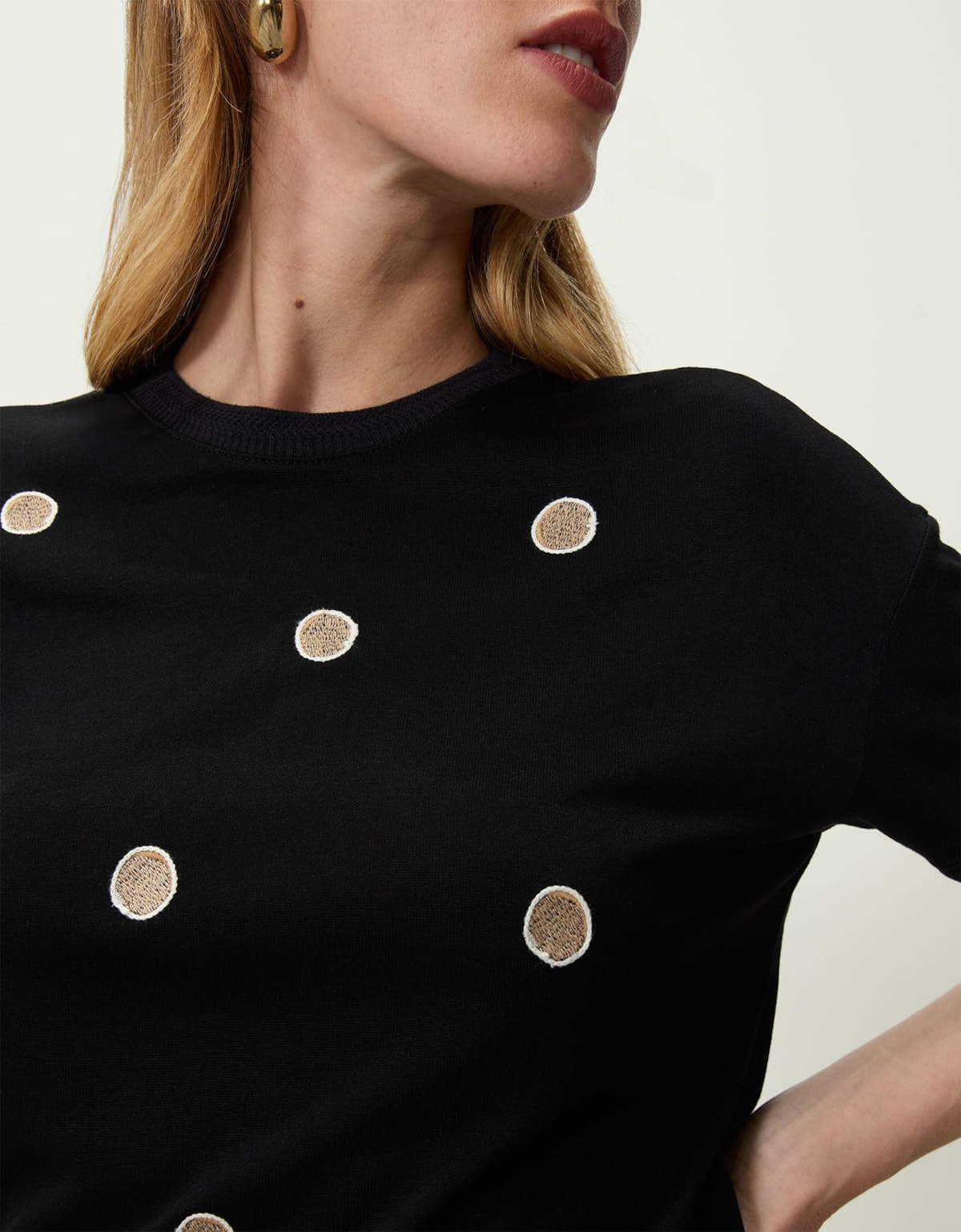 image_b7535f69-ef79-4a81-bf4e-45b5c4f0d7ed