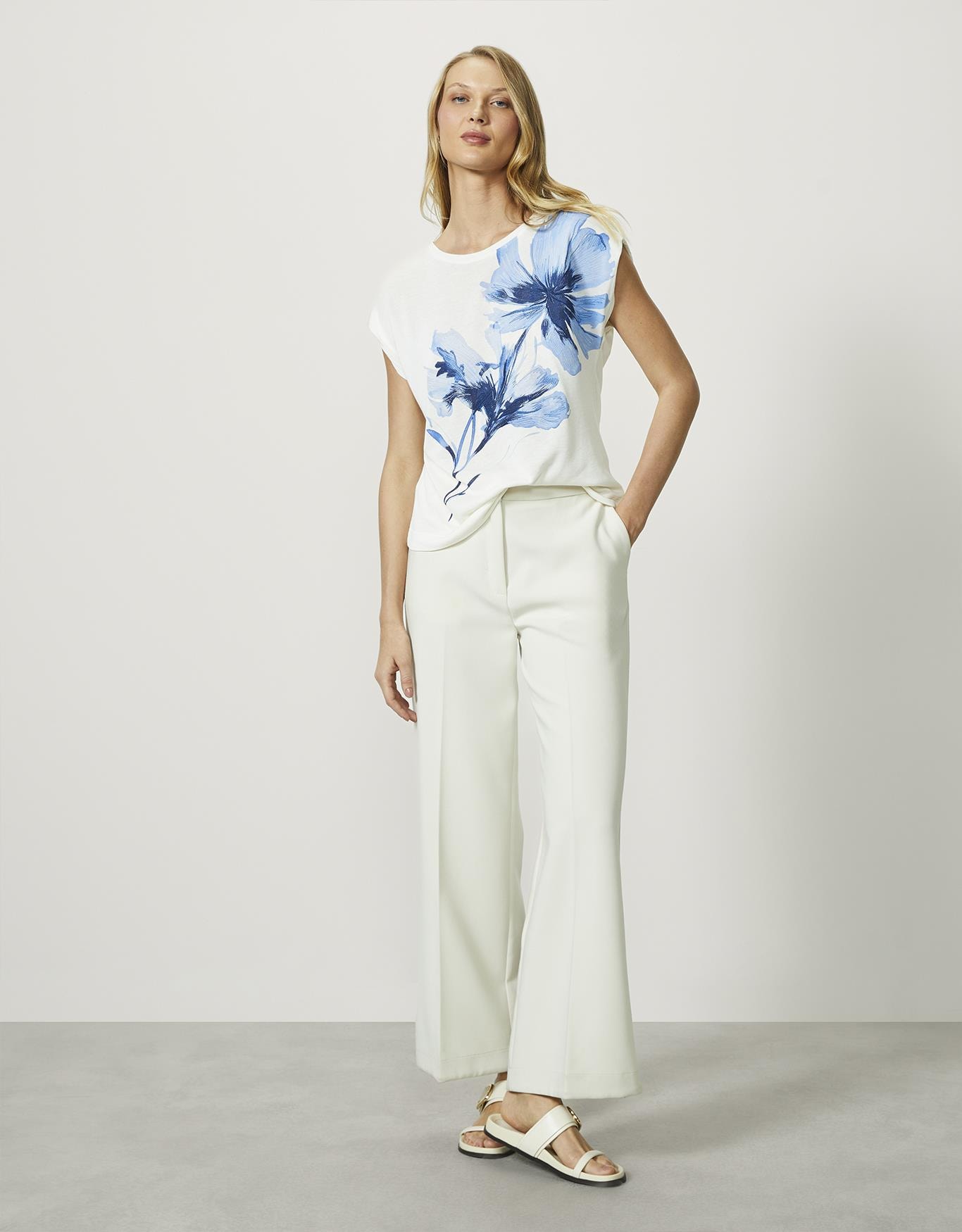 T-Shirt Pintura Floral