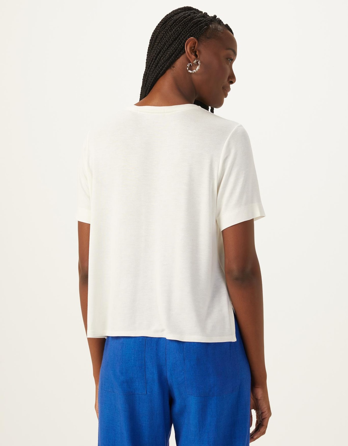 image_e9c2eab2-6b4c-42c7-95e6-b7f92e5265bf