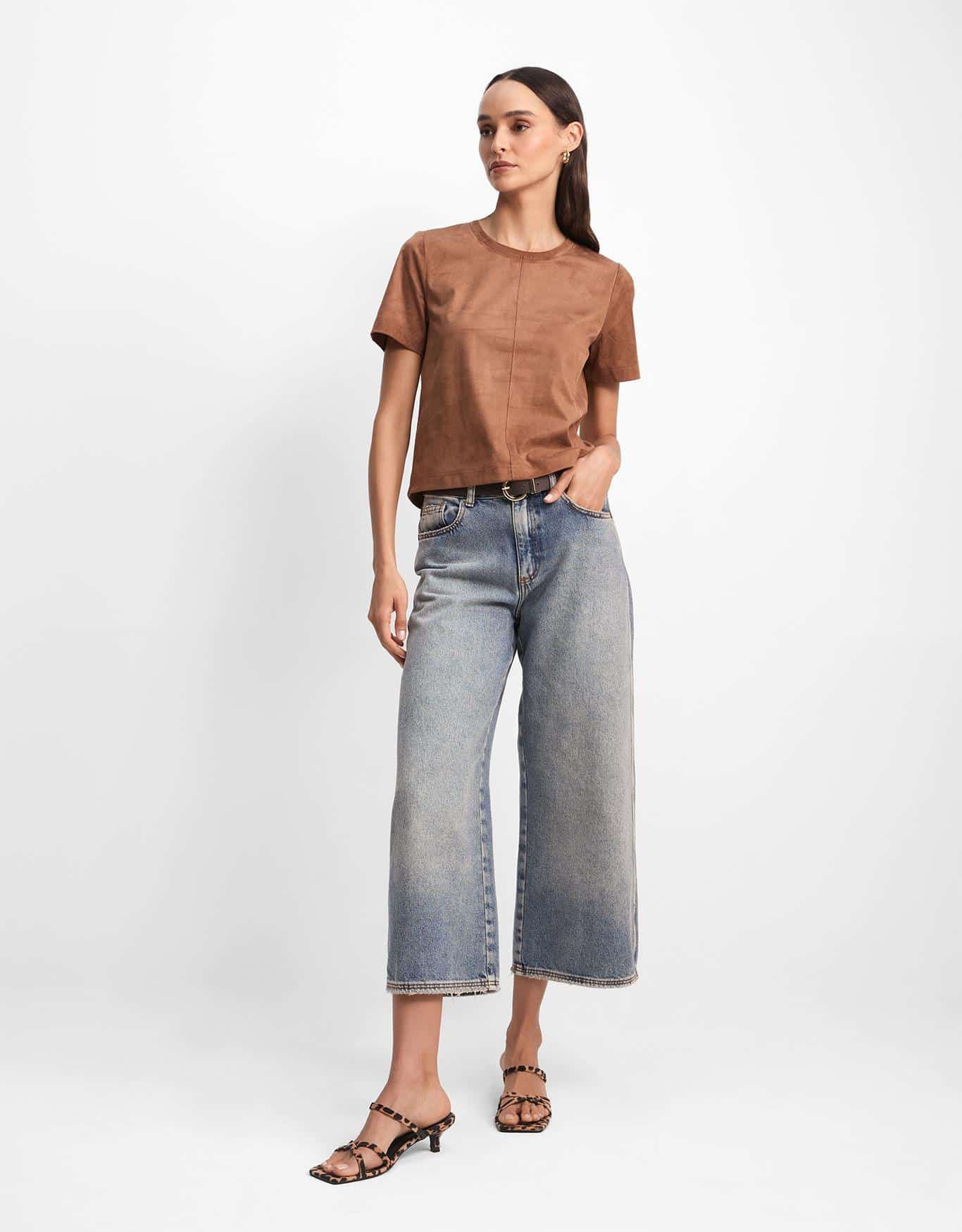 T-Shirt Suede Decote Careca