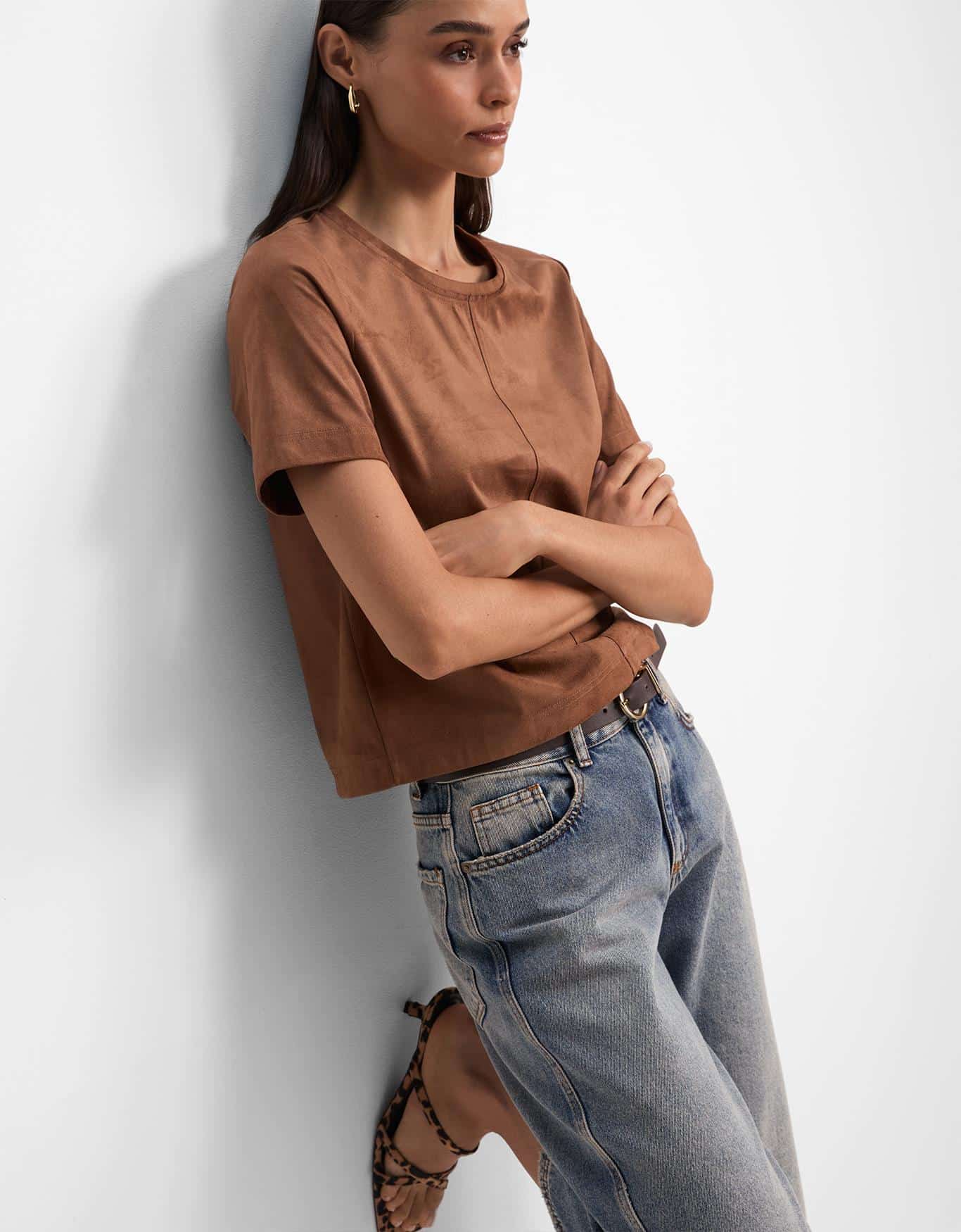 T-Shirt Suede Decote Careca