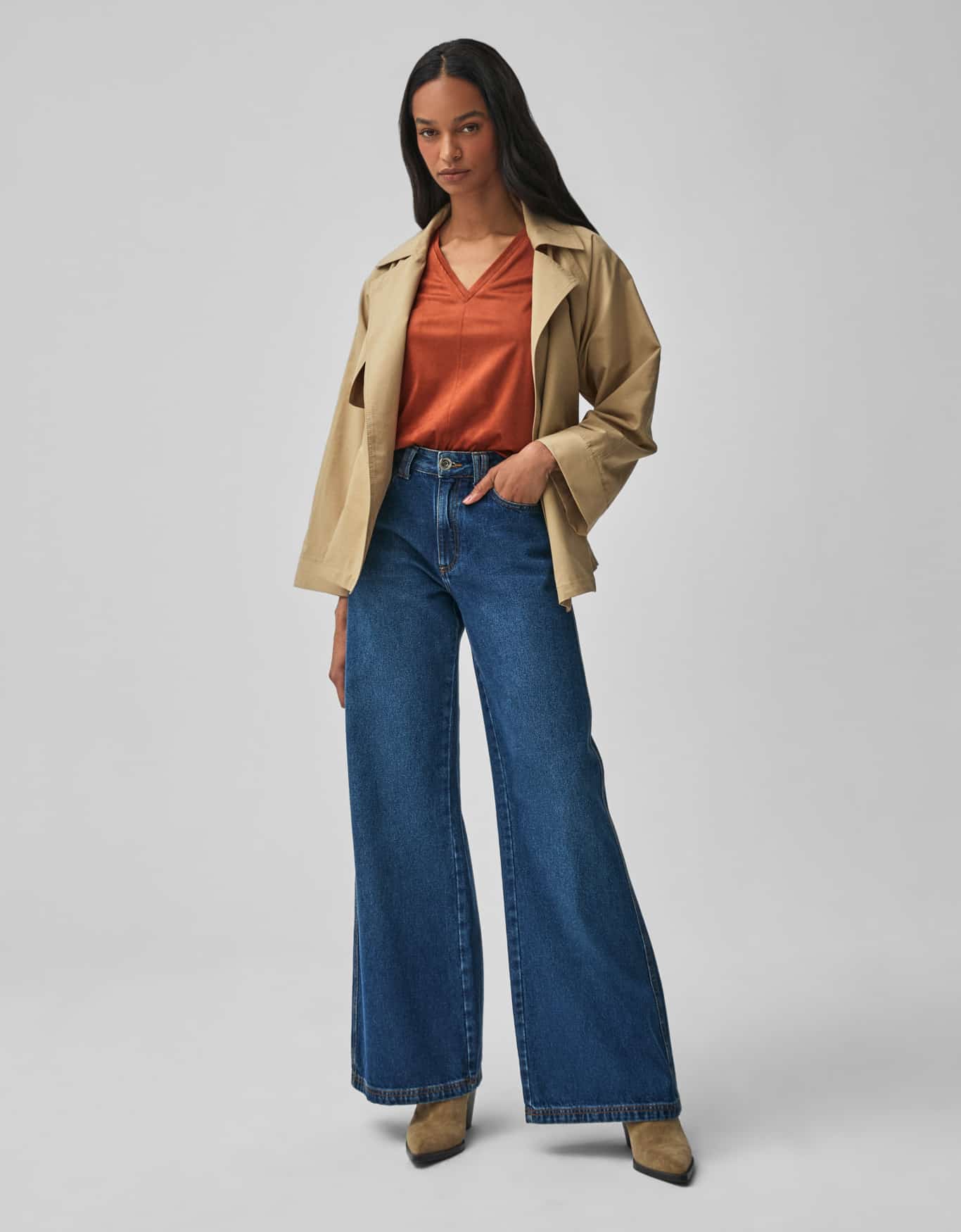 T-Shirt Suede Decote v