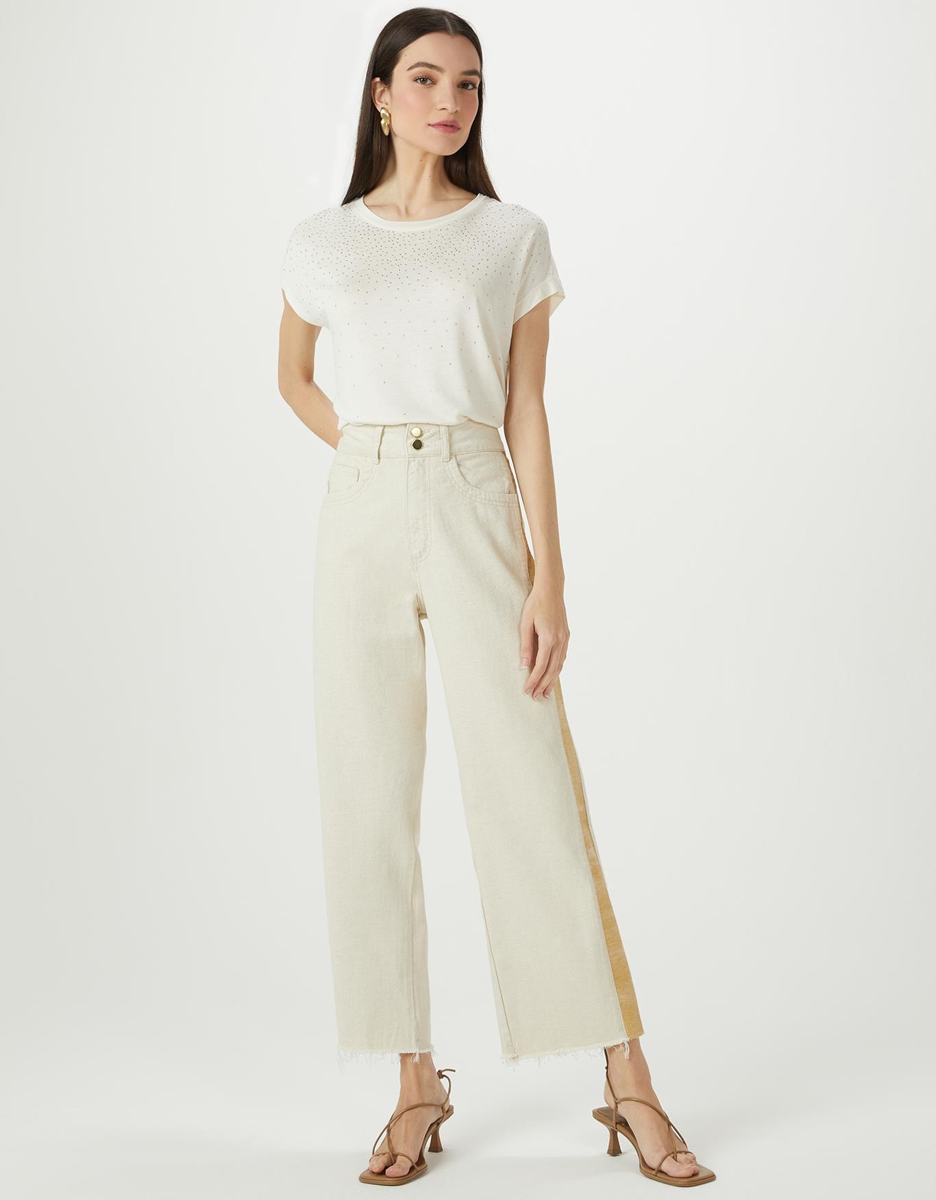 image_eee5702c-ac5c-46f3-b536-c0644694c6fc