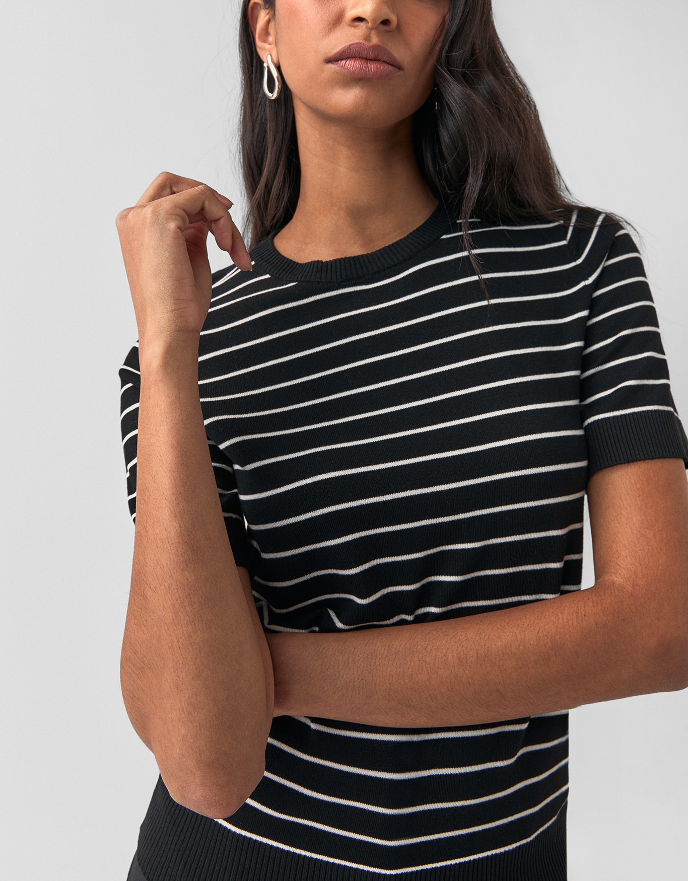 T-Shirt Tricot Básico Listras Brancas