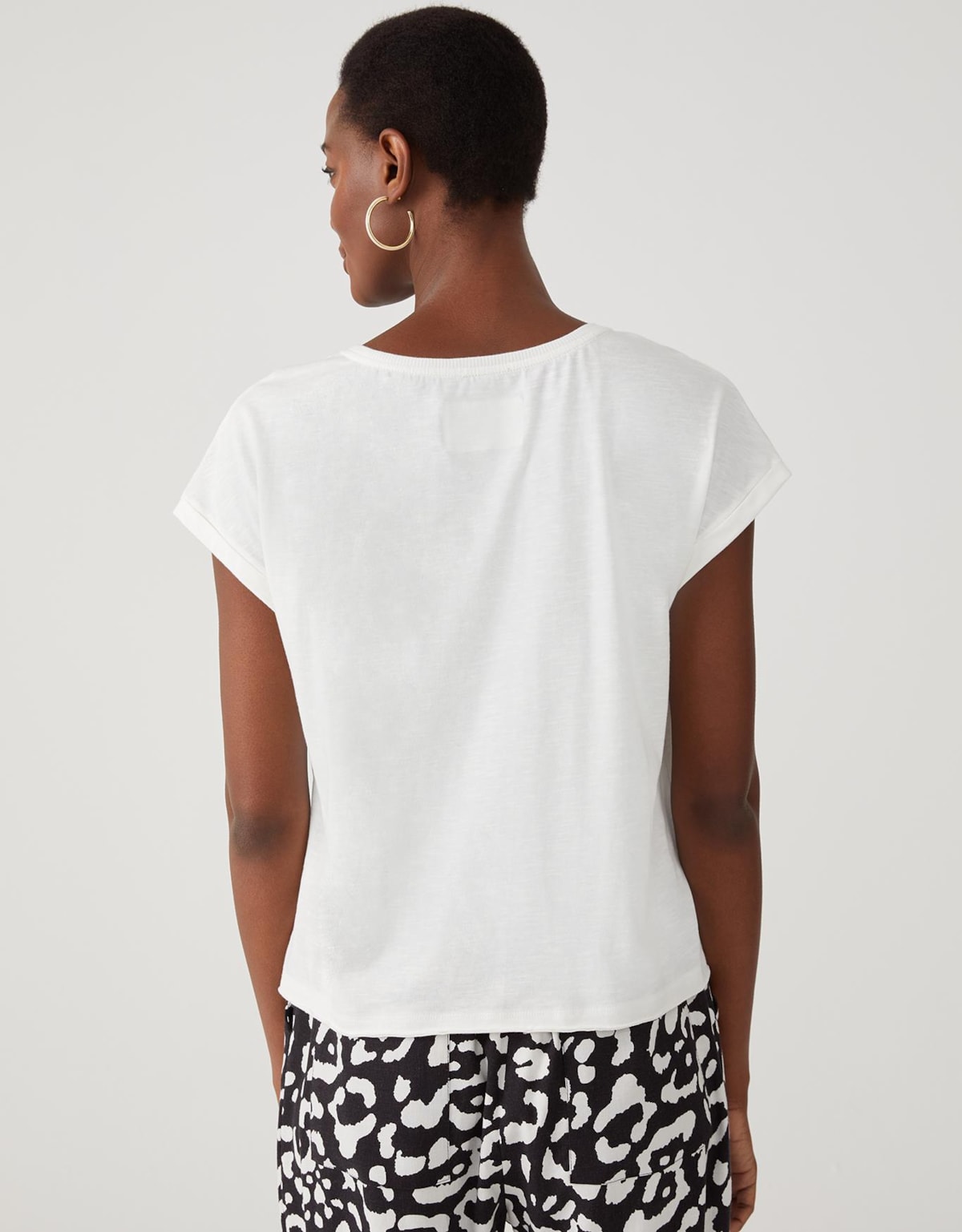 image_ab76029d-9c73-43bd-ab40-9a5f96c3a0c0