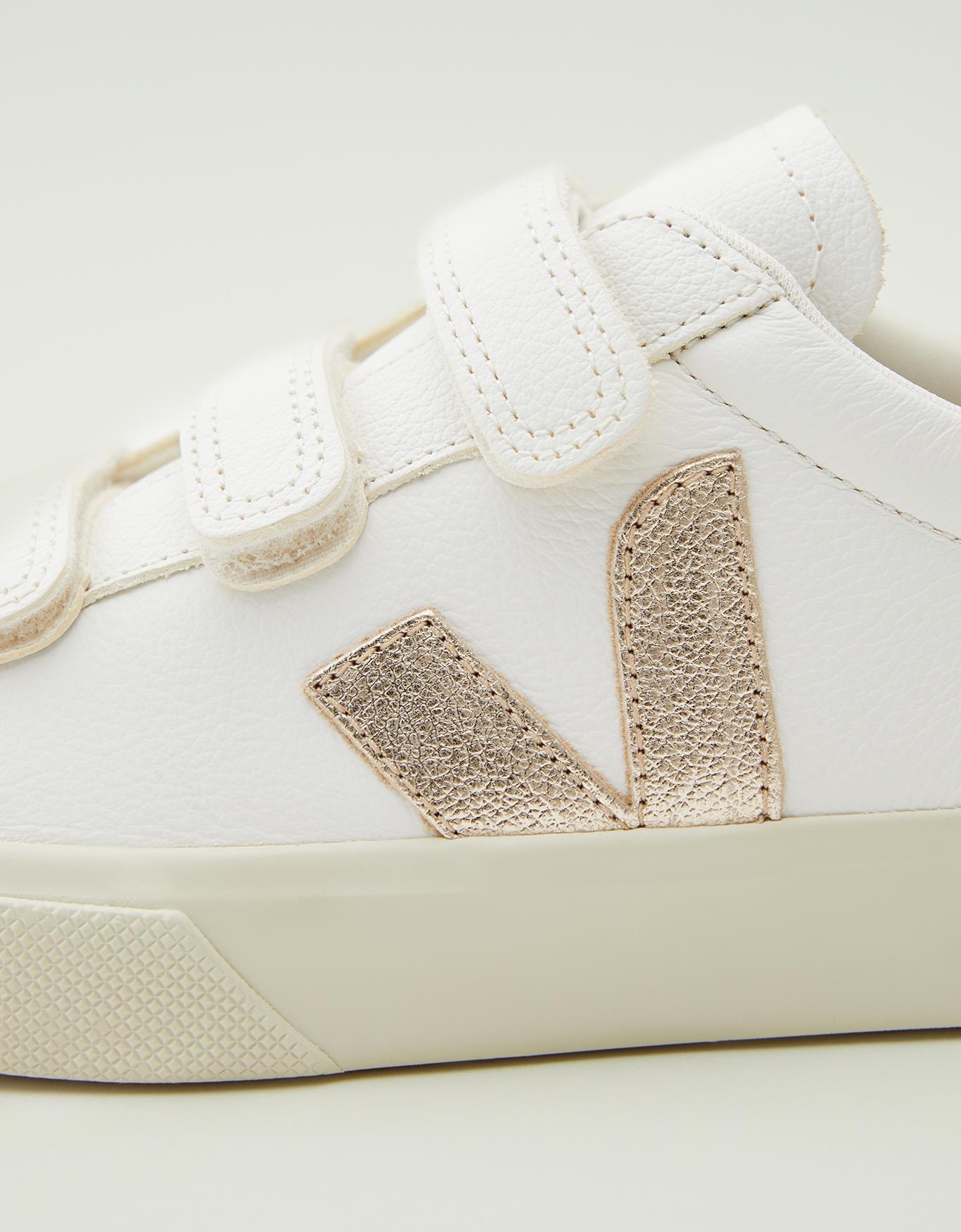 image_ae747b96-db98-48cb-b1a6-3ef5b0e46052