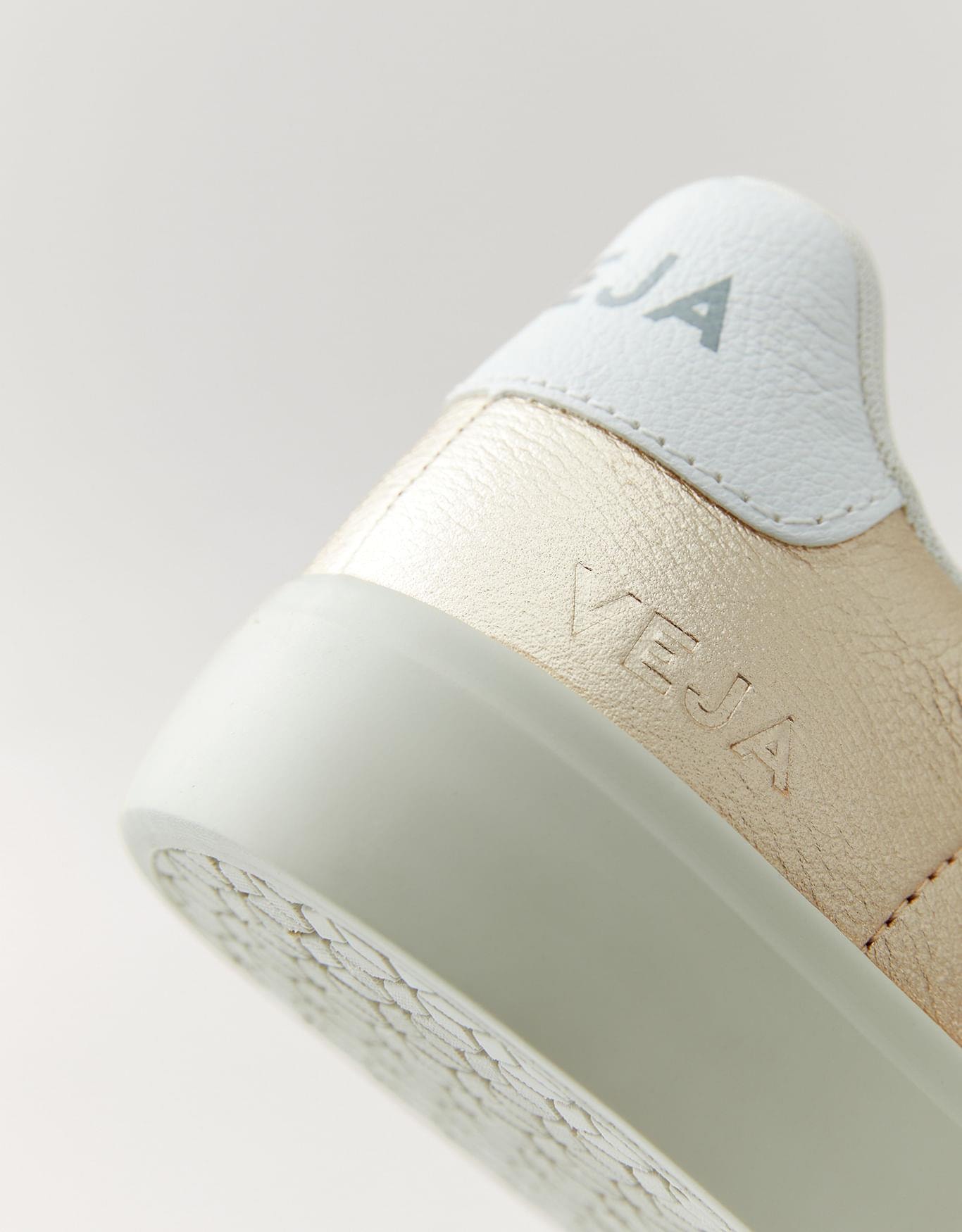 Tênis Veja Recife Logo Platine White