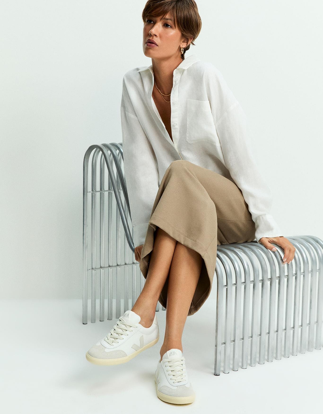 Tênis Veja Volley White Natural