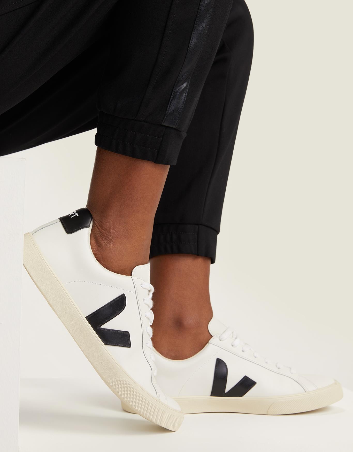 image_64b07751-443b-4df4-9b8b-28b4f55aa5c7