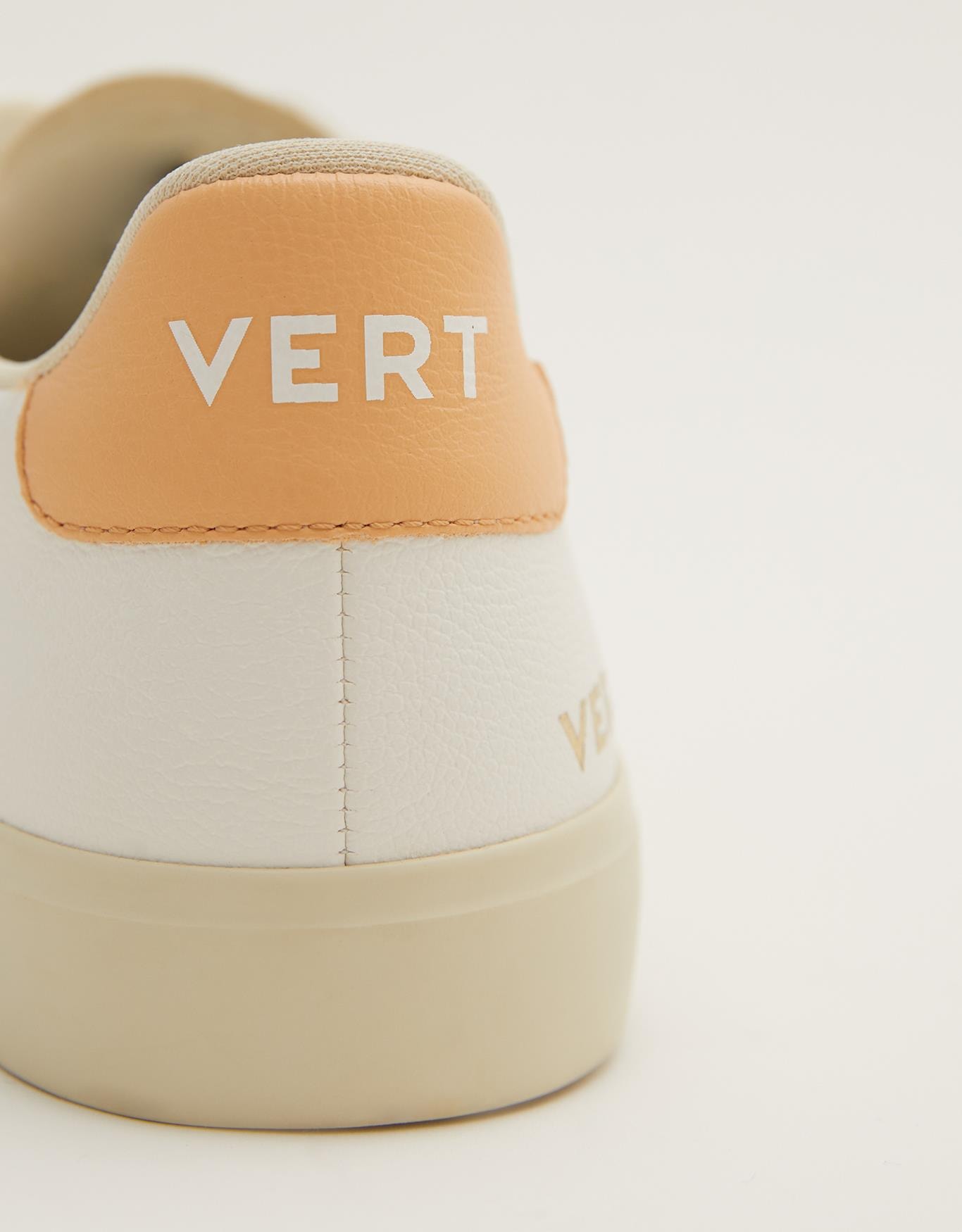 image_cfd06af6-dc96-4ee4-a7da-7e80c3a048d6