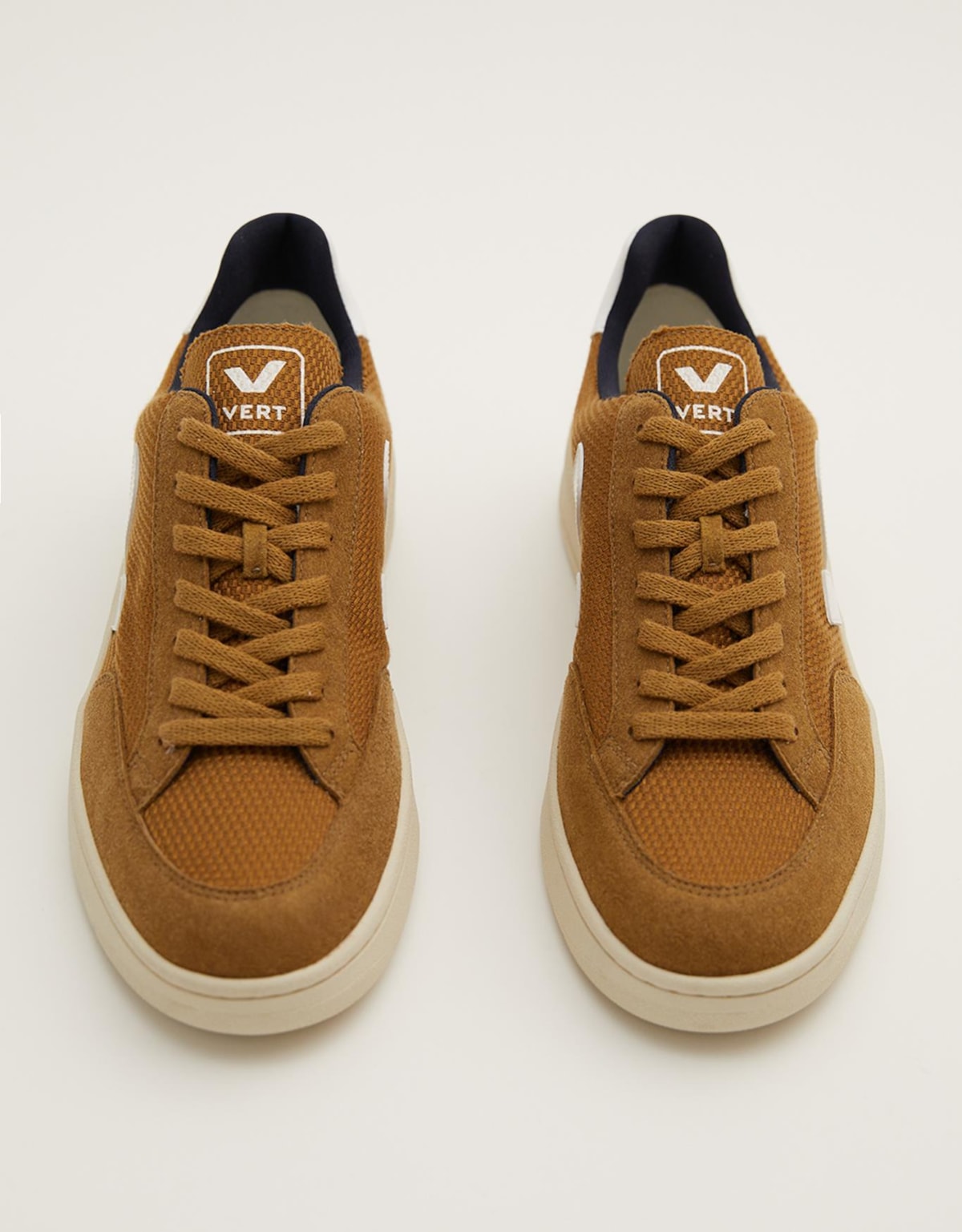 image_1b806ec4-54c2-4191-83d6-7ce24c0922a8