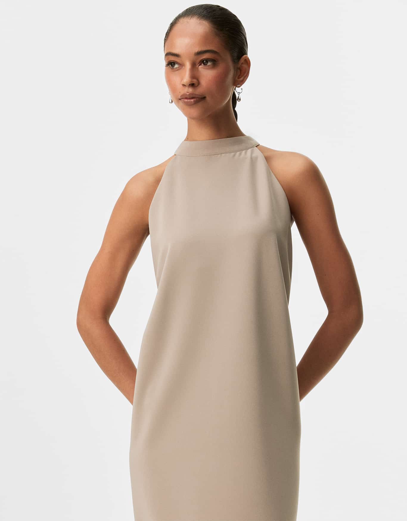 Vestido 360 Alfaiataria Leve Gola Alta