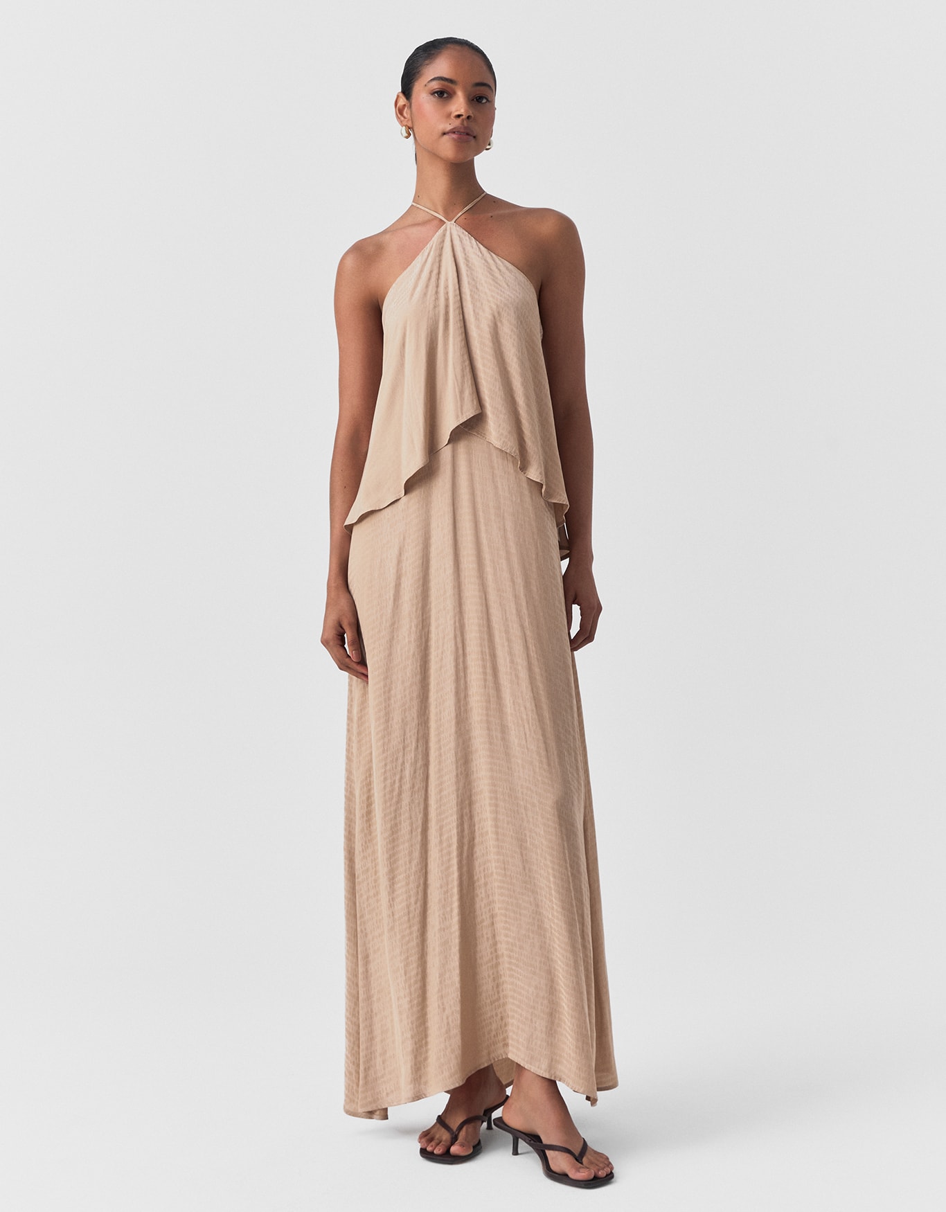 Vestido Acetinado Babados