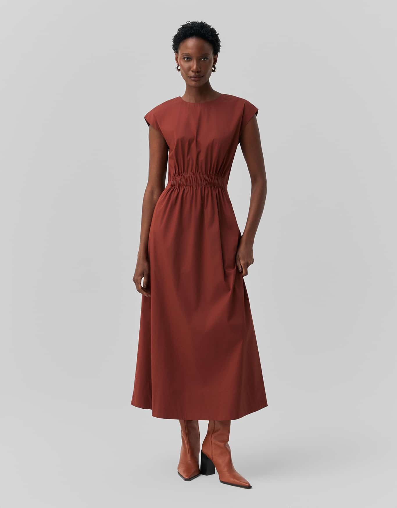 Vestido Acinturado Evasê