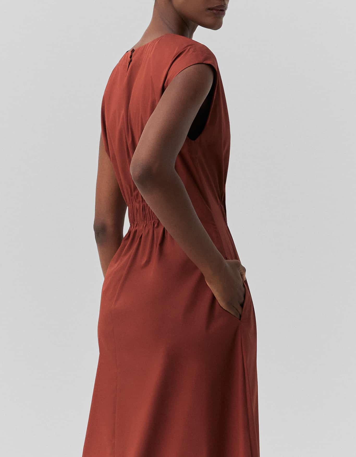 Vestido Acinturado Evasê