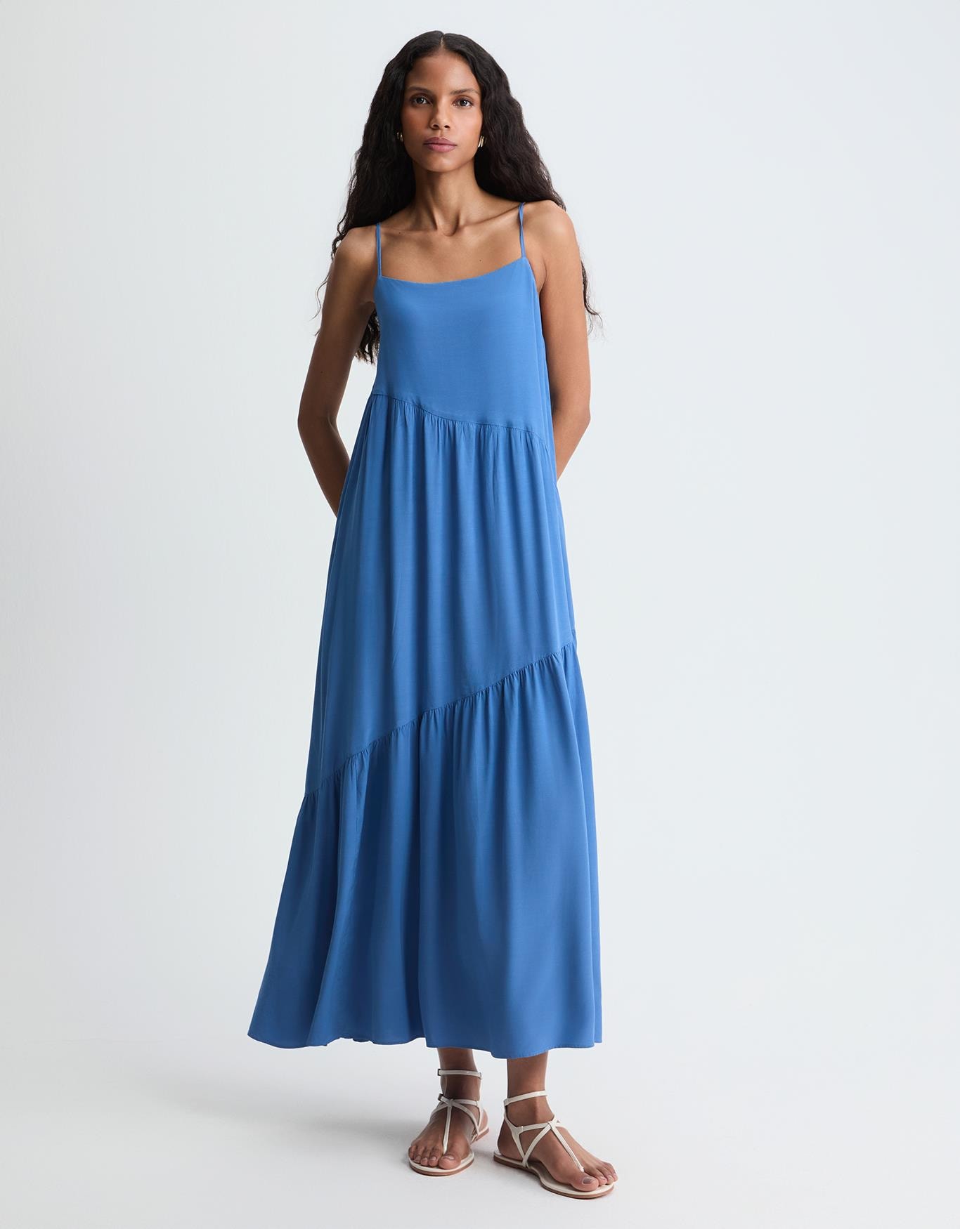 Vestido Amplo Alça Fina