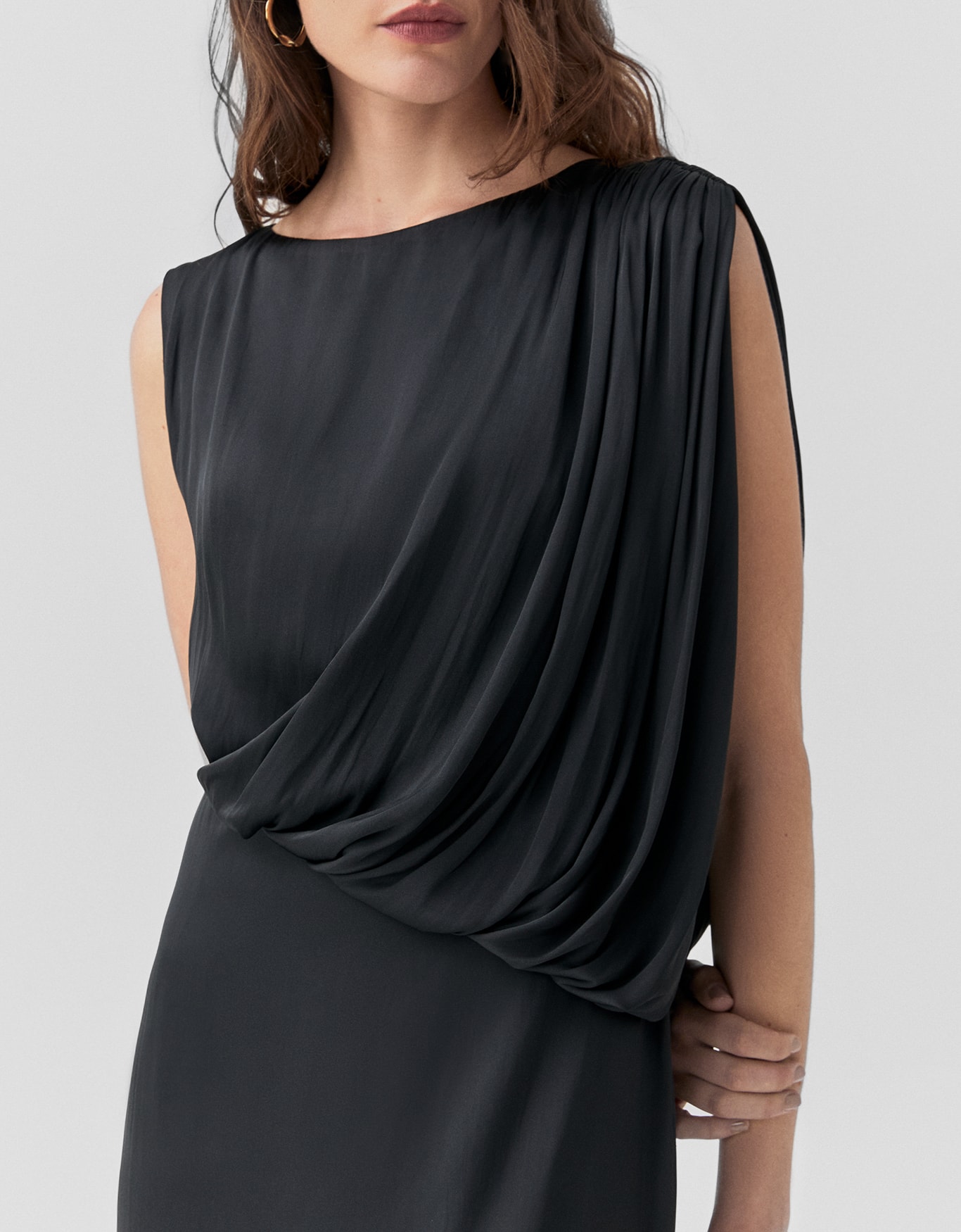 Vestido Assimétrico Acetinado