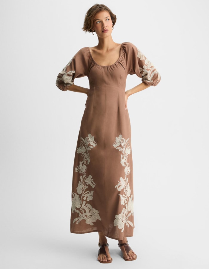 Shoulder — Vestido Bordado Floral Khaki