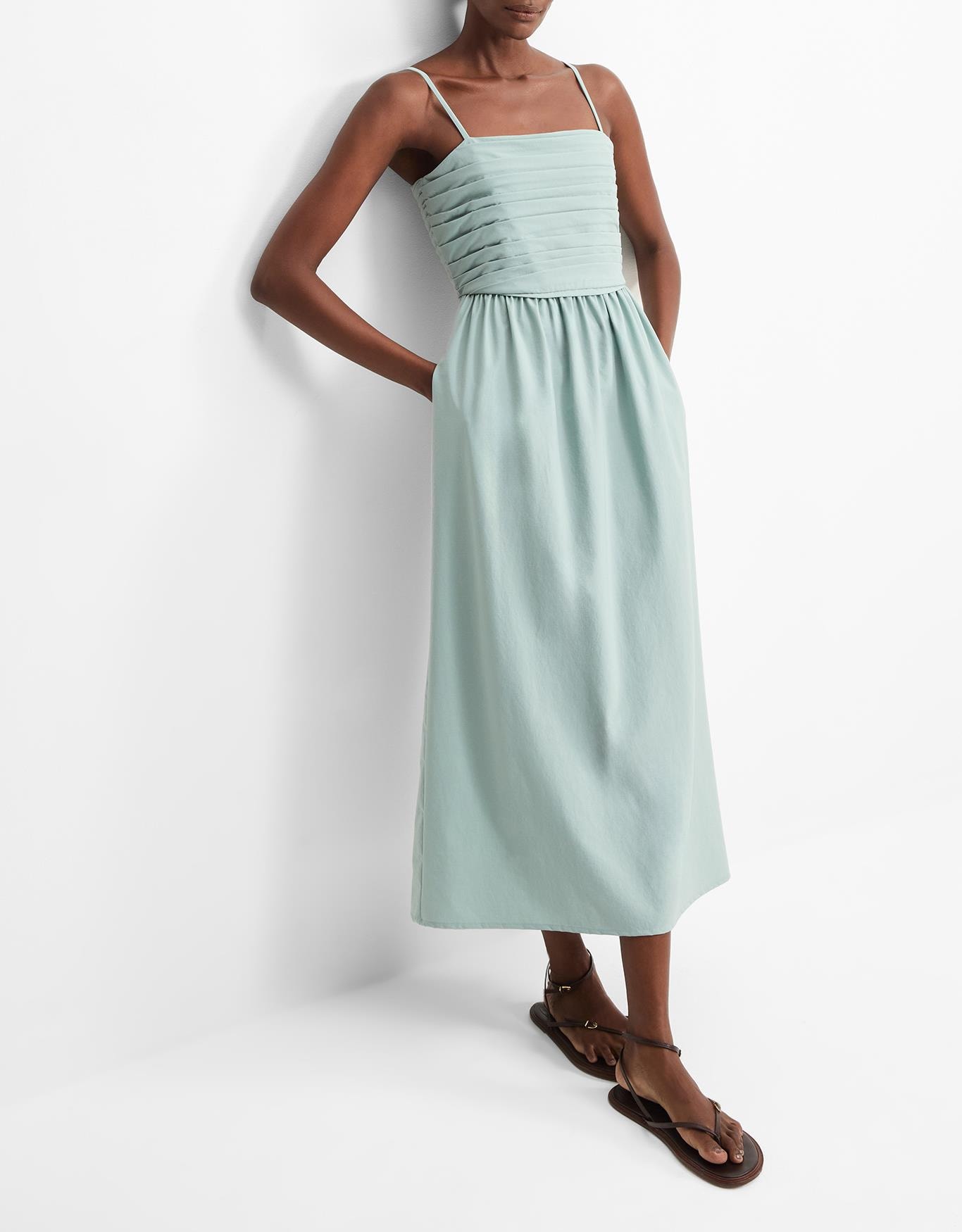 Vestido Busto Com Pregas