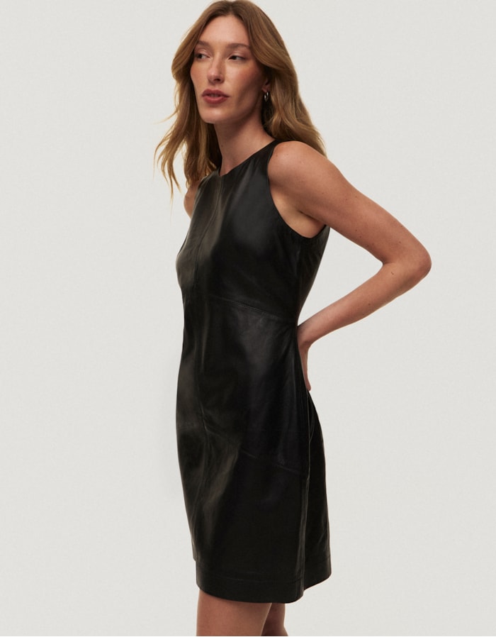 Shoulder — Vestido Curto Couro