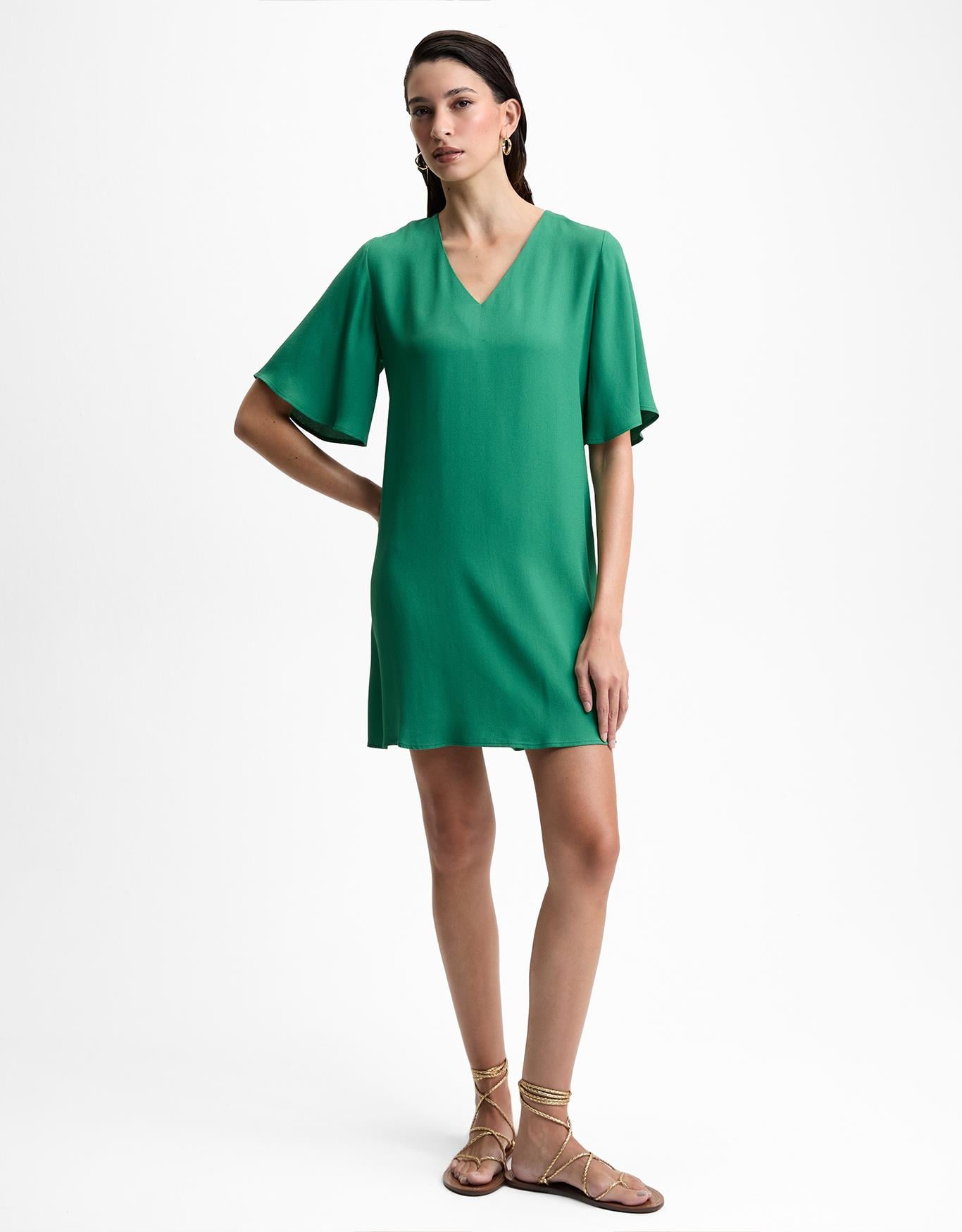 Vestido Curto Decote v