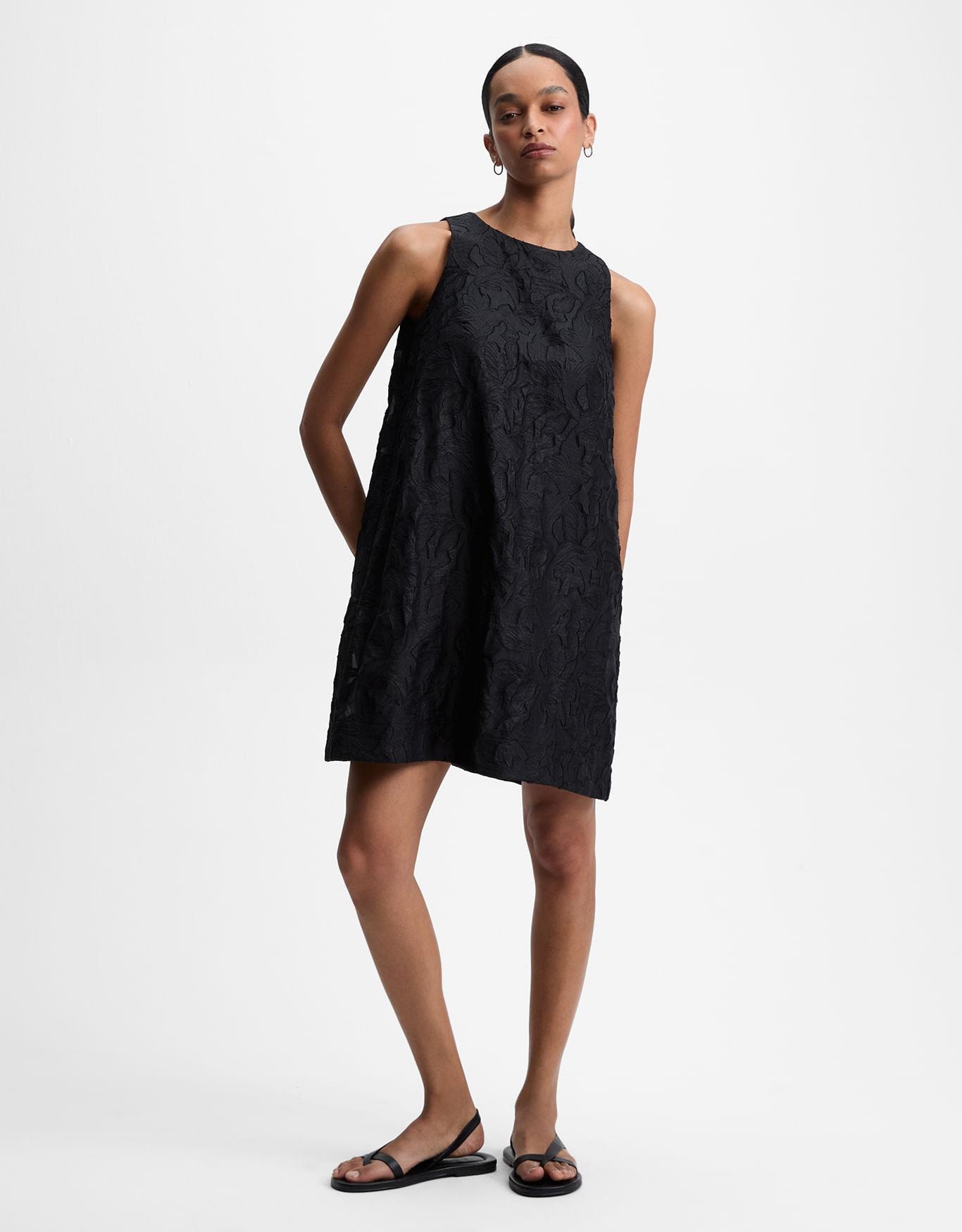 Vestido Curto Jacquard