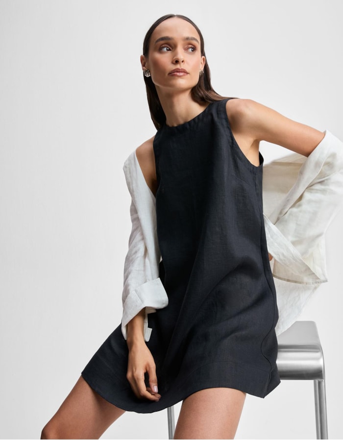 Shoulder — Vestido Curto Linho