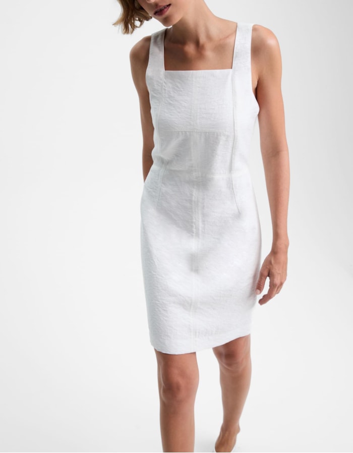Vestido Curto Recortes