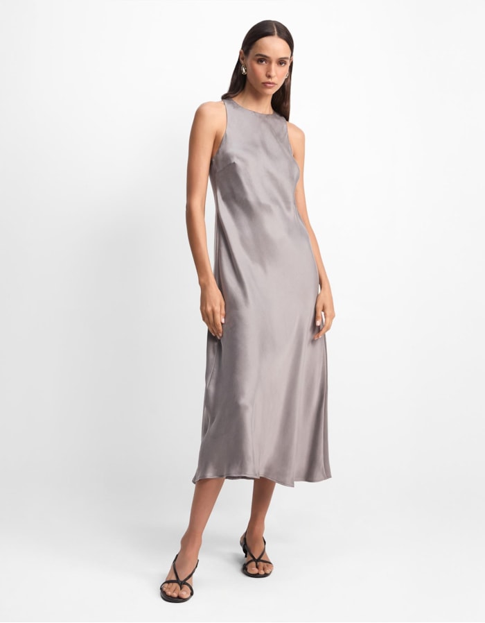 Shoulder — Vestido Evasê