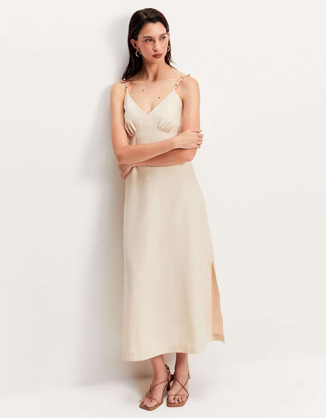 Vestido Evasê Detalhe Alça