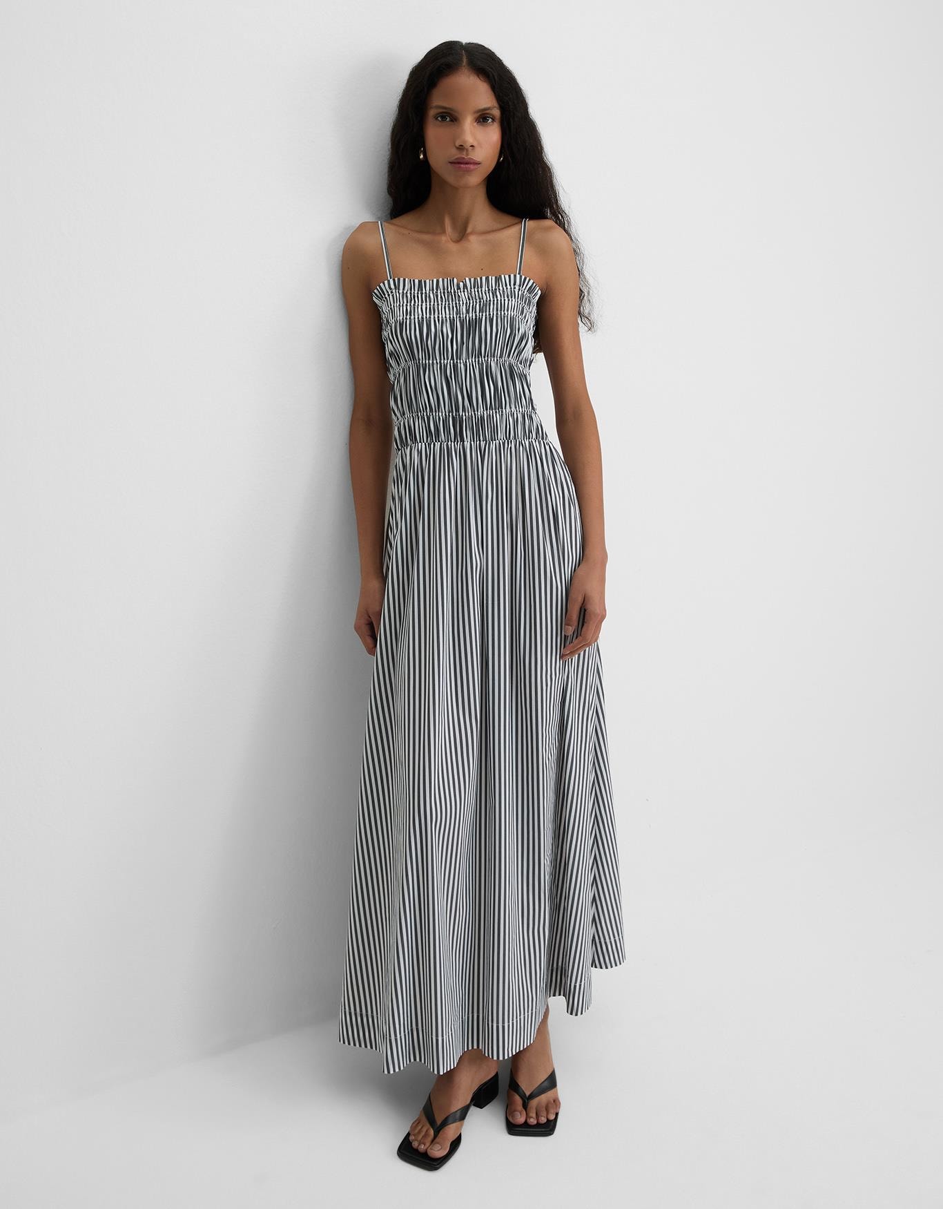 Vestido Evasê Fio Tinto P&b