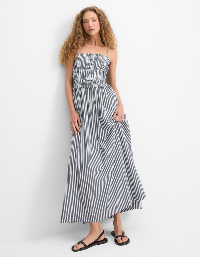 Shoulder — Vestido Evasê Fio Tinto P&B