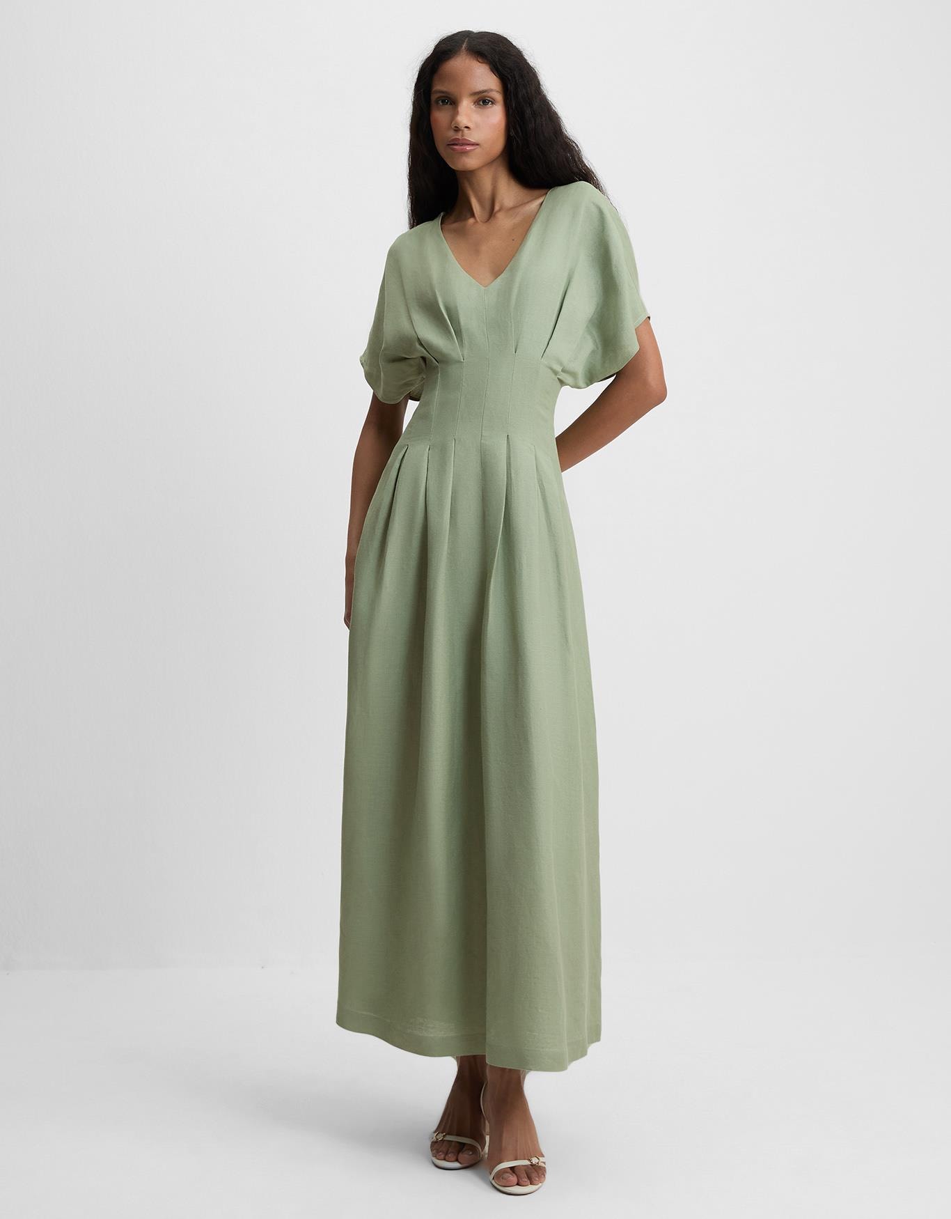 Vestido Evasê Pregas